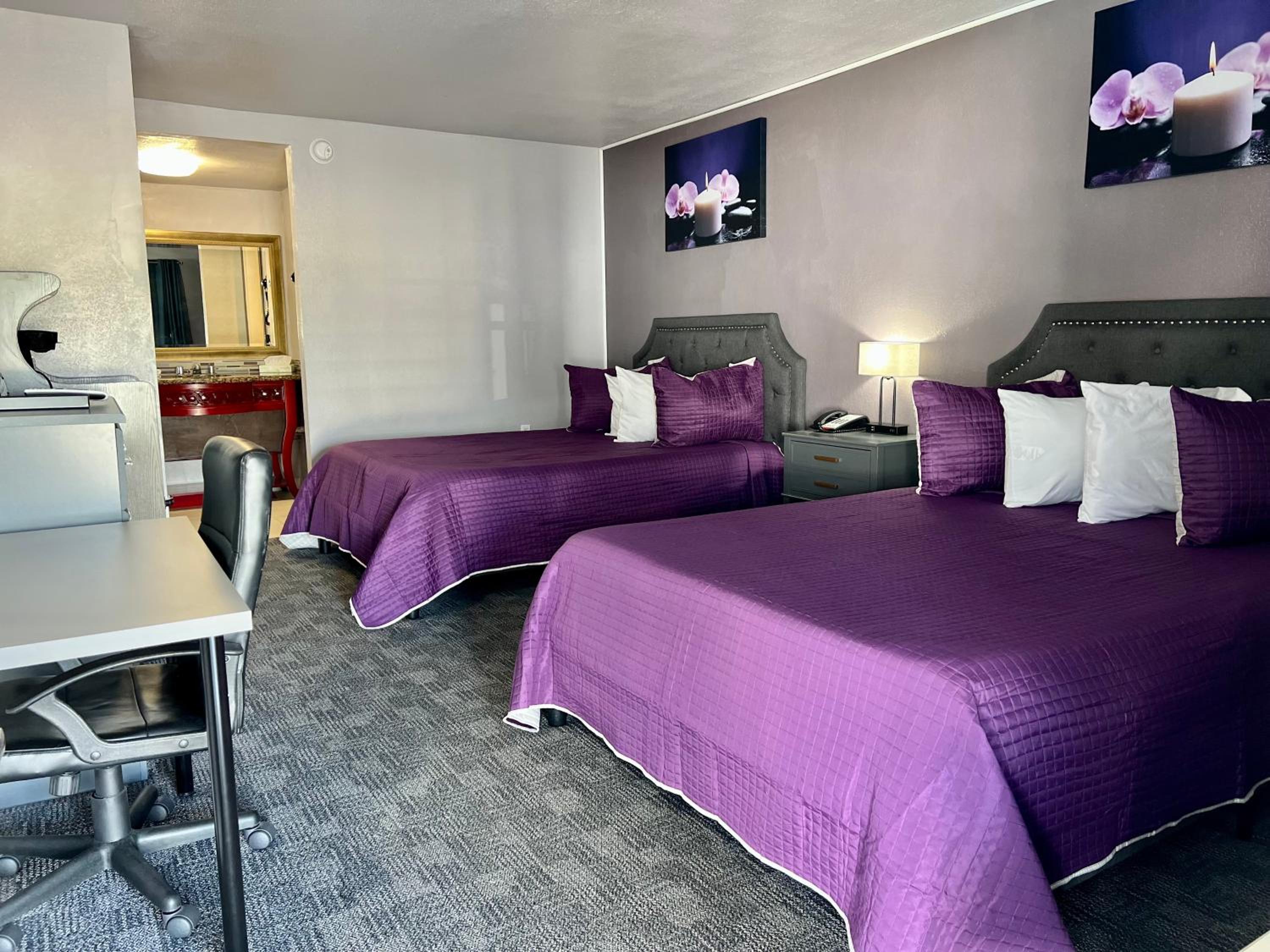 Premium 2 Queen Beds - Photo 3