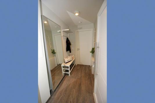 Apartment with Balcony photo 2