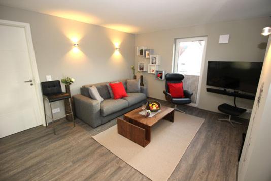 Apartment with Balcony photo 1