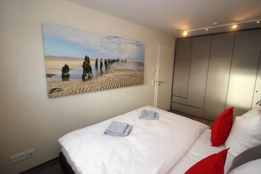 Apartment with Balcony photo 2