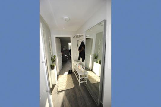 Apartment with Balcony photo 3