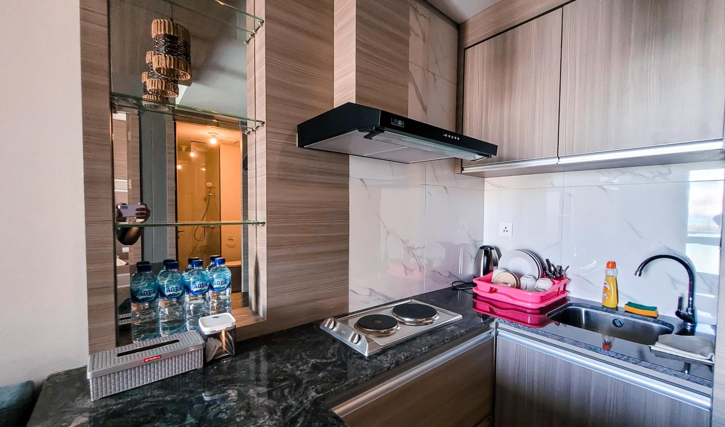 Two-Bedroom Suite - Photo 4