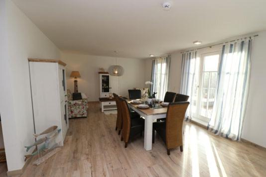 Penthouse Apartment photo 2