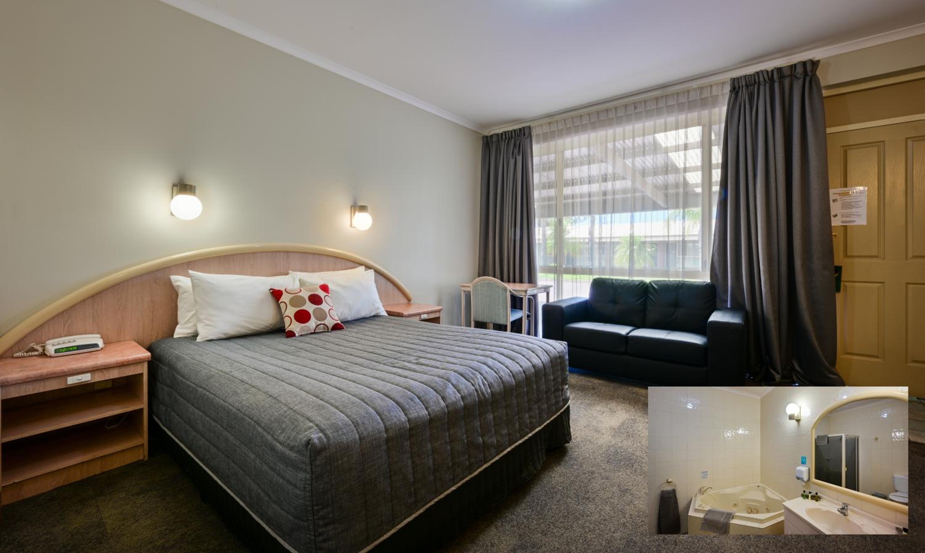 Palms Spa Room
