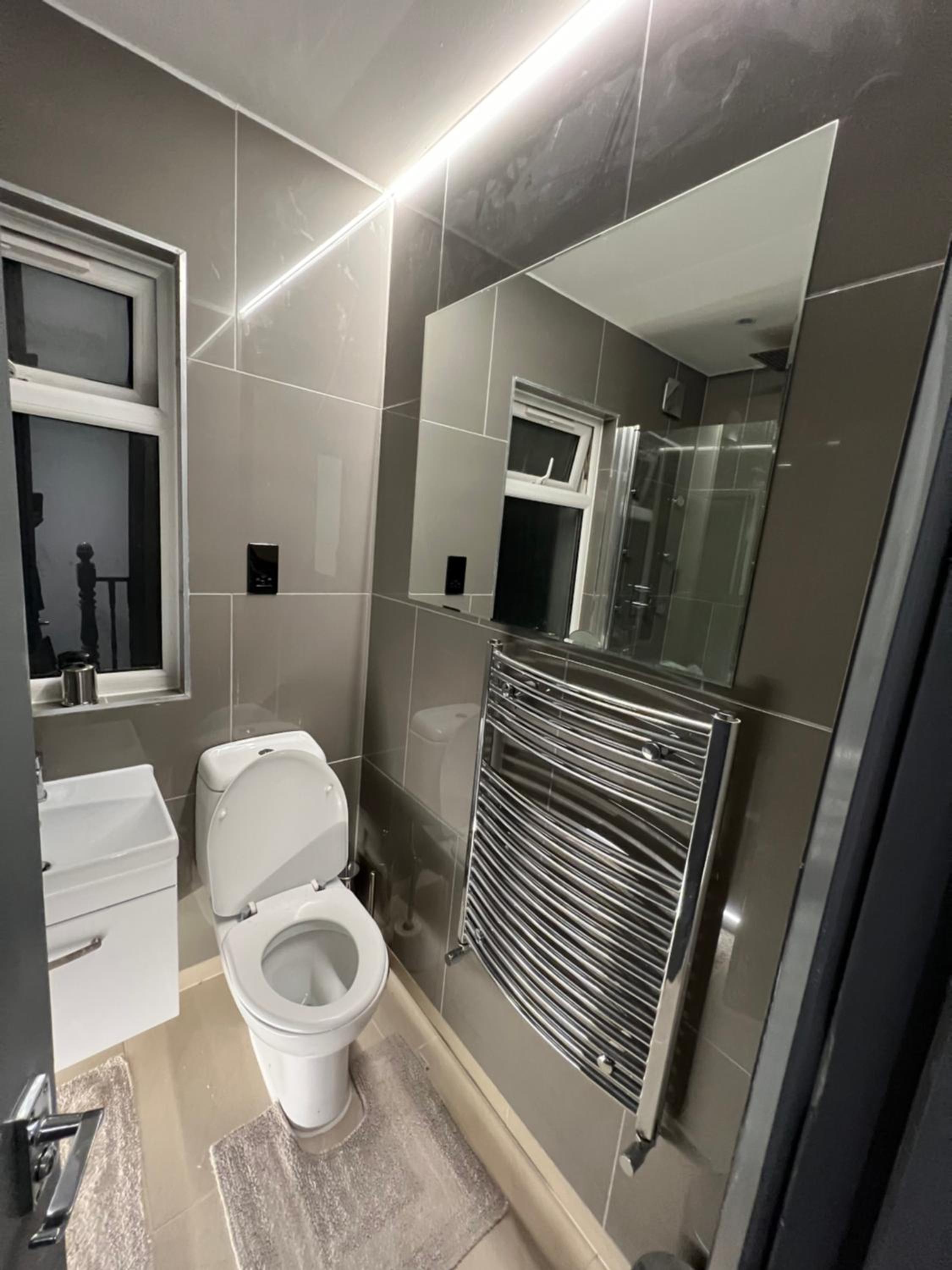 Standard Double Room with Shared Bathroom photo 2