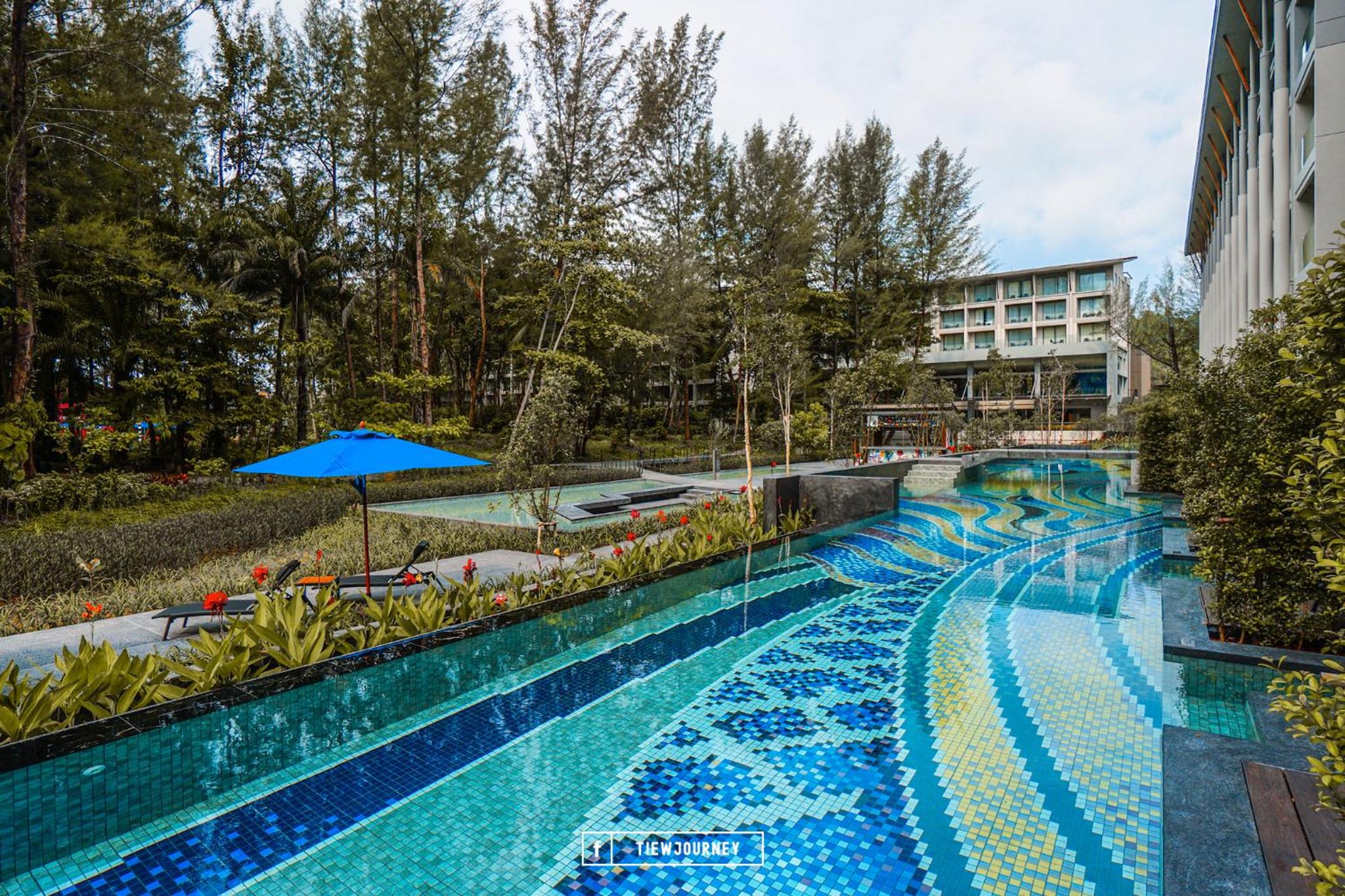 Deluxe Pool Access Room - Photo 7