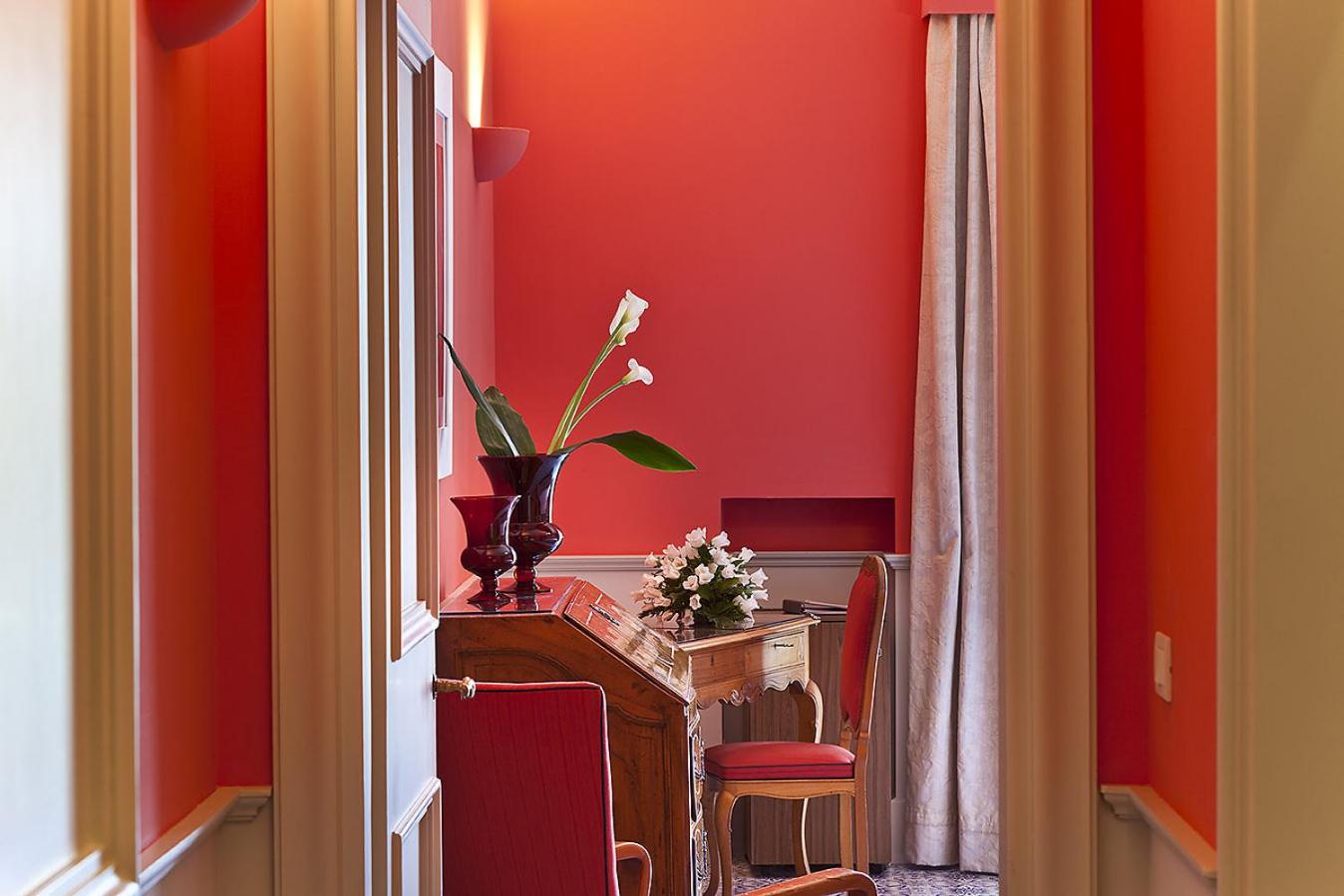 Superior Double Room with Balcony and Garden View - Photo 1