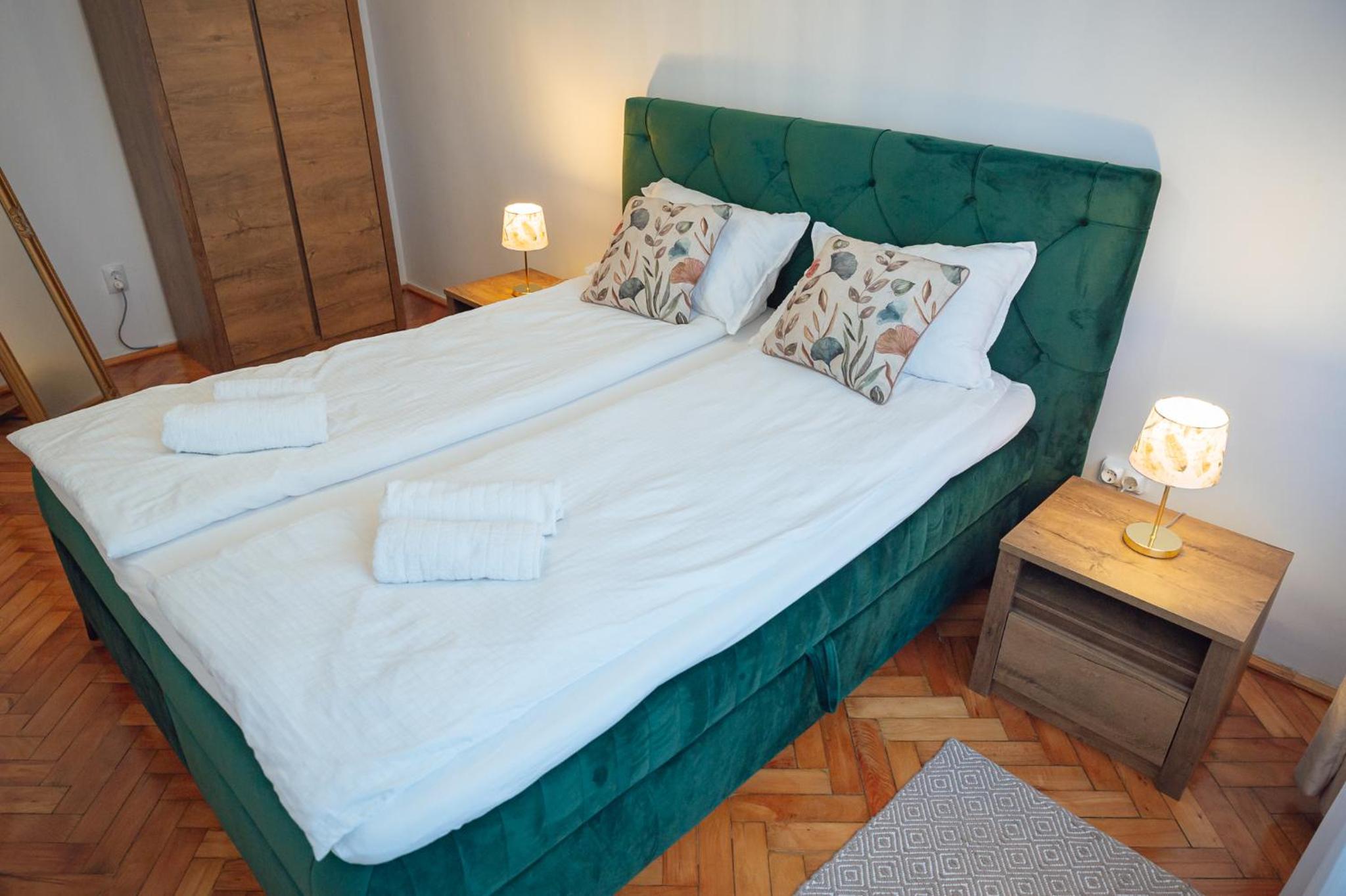 One-Bedroom Apartment - Photo 39