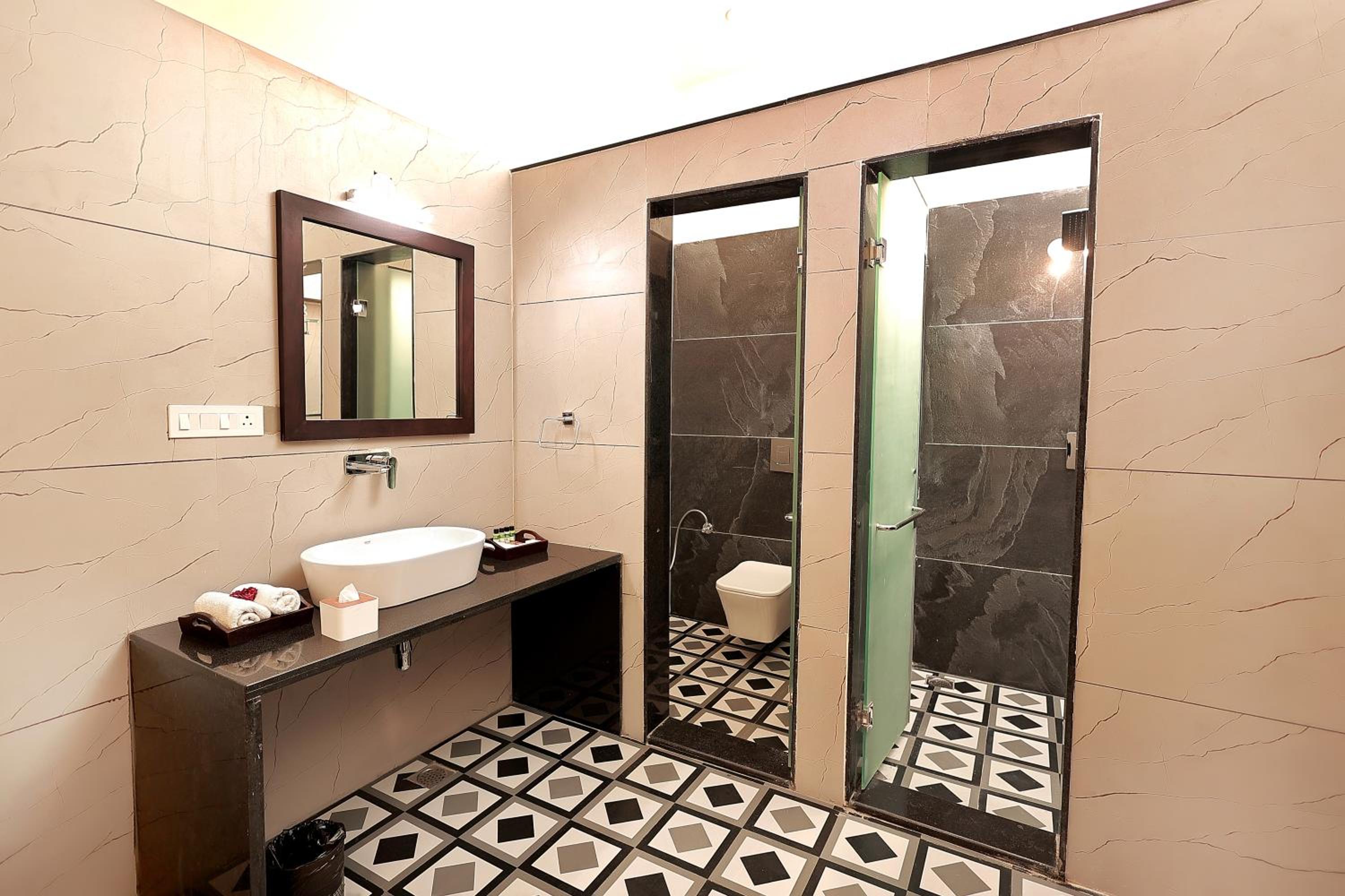 Village Villa with Plunge Pool and Private Sit Out - Photo 3