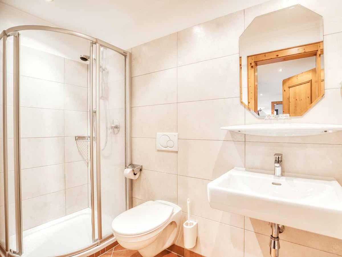 Three-Bedroom Apartment - Photo 9