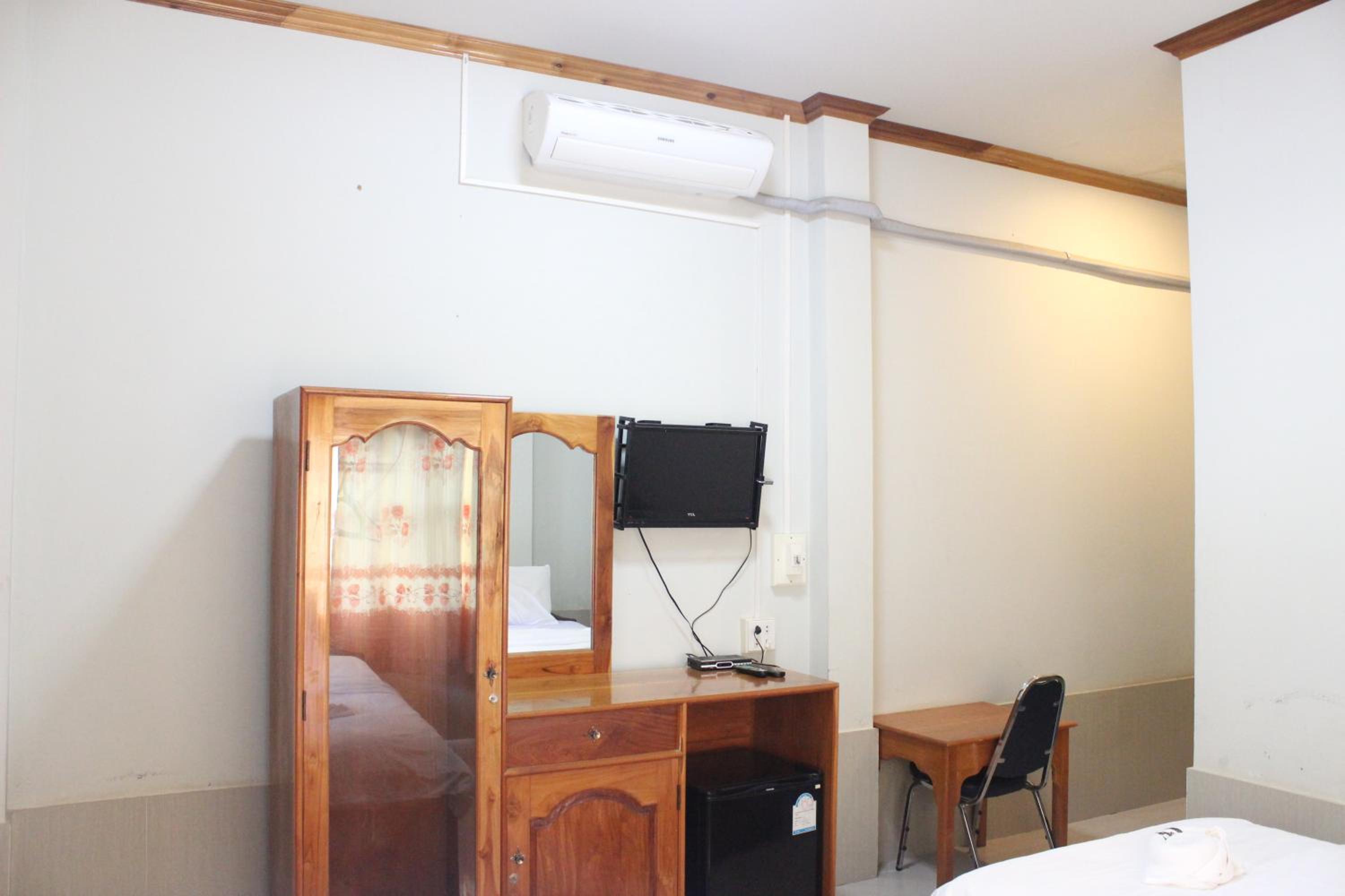 Deluxe Double Or Twin Room photo 2