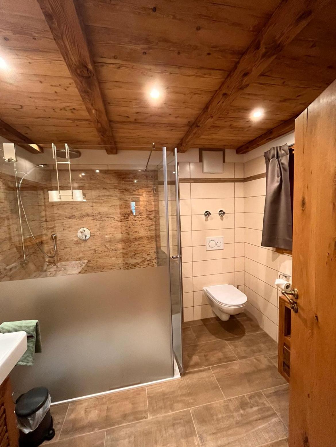 One-Bedroom Chalet photo 2
