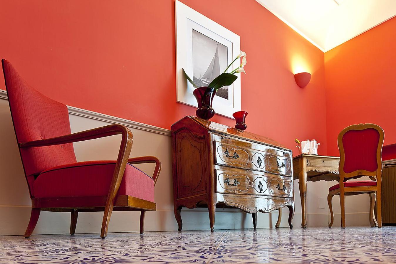 Superior Double Room with Balcony and Garden View - Photo 9