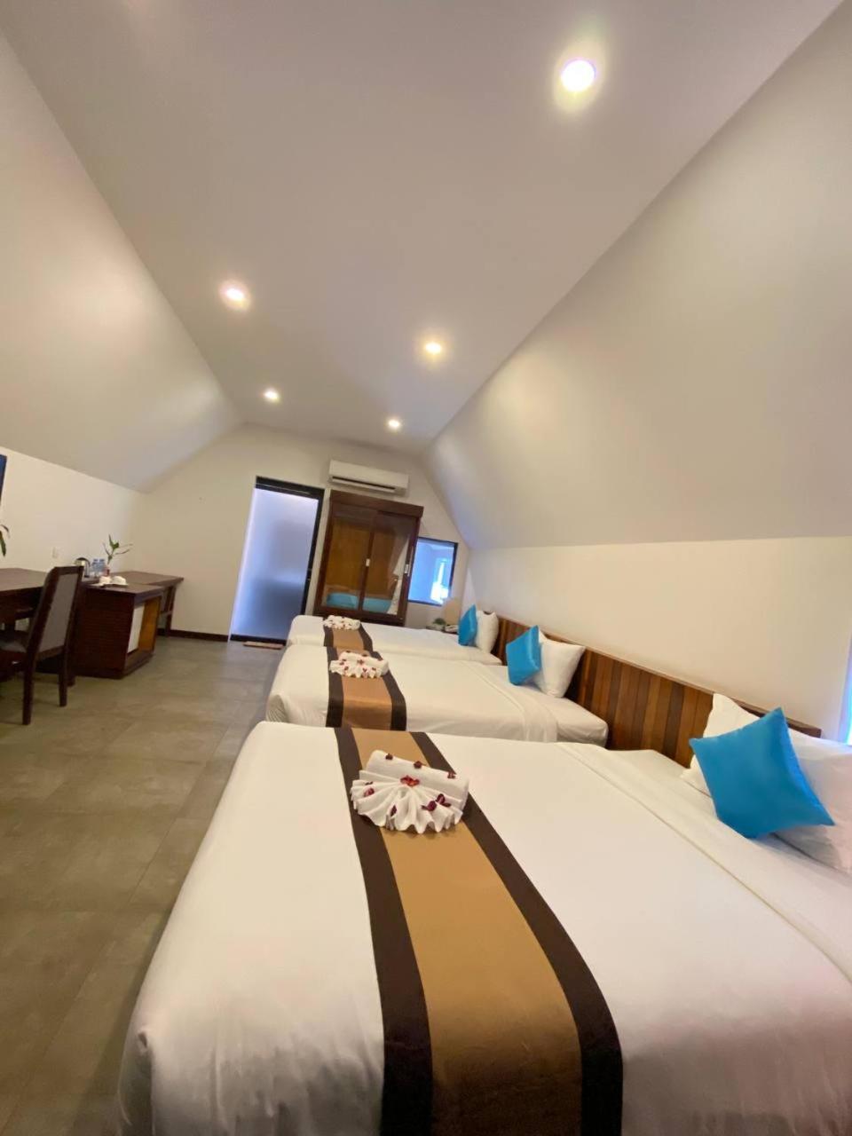 Deluxe Triple Room photo 3