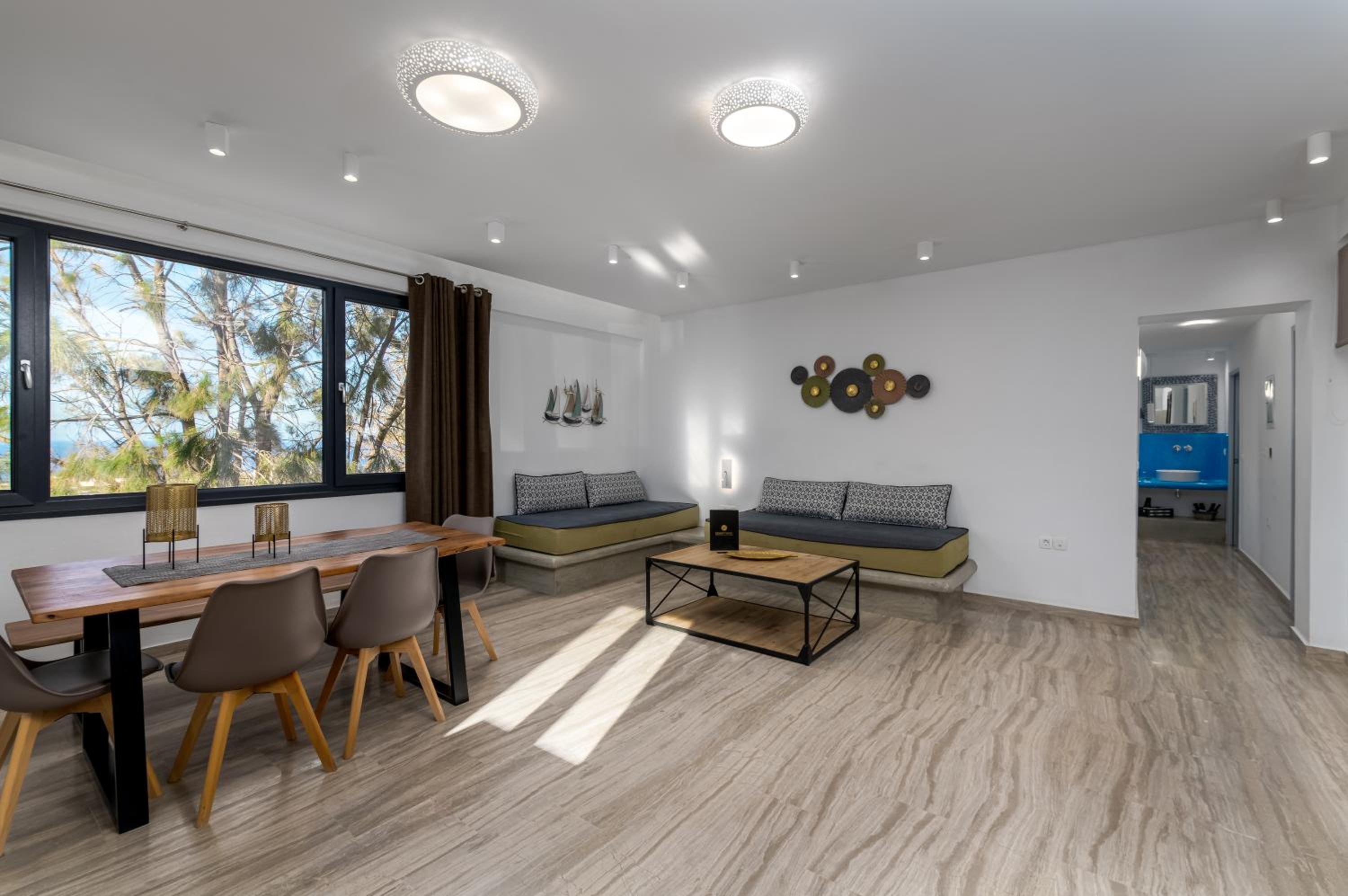 Two-Bedroom Apartment - Photo 24