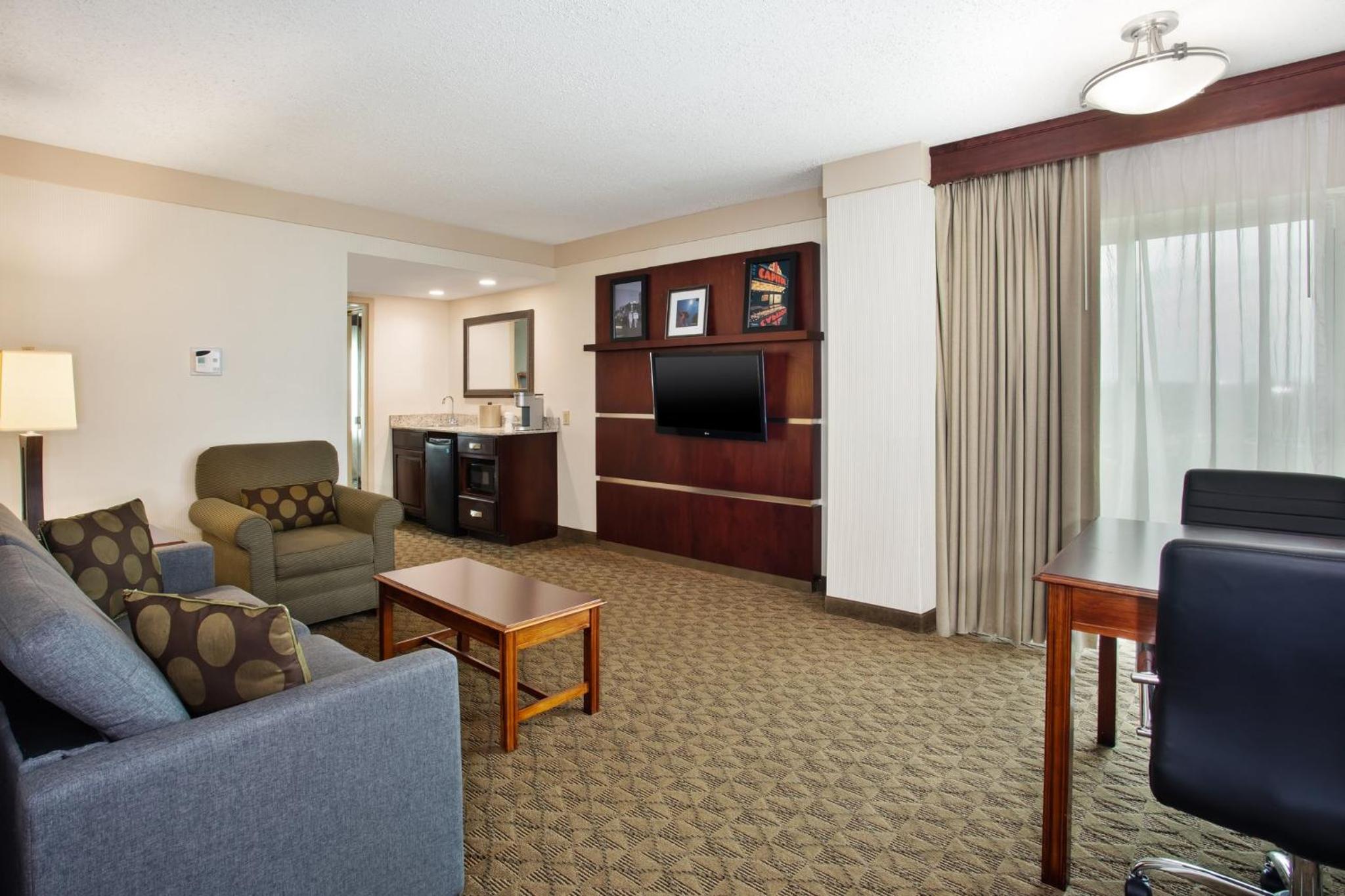 King Suite - Photo 12