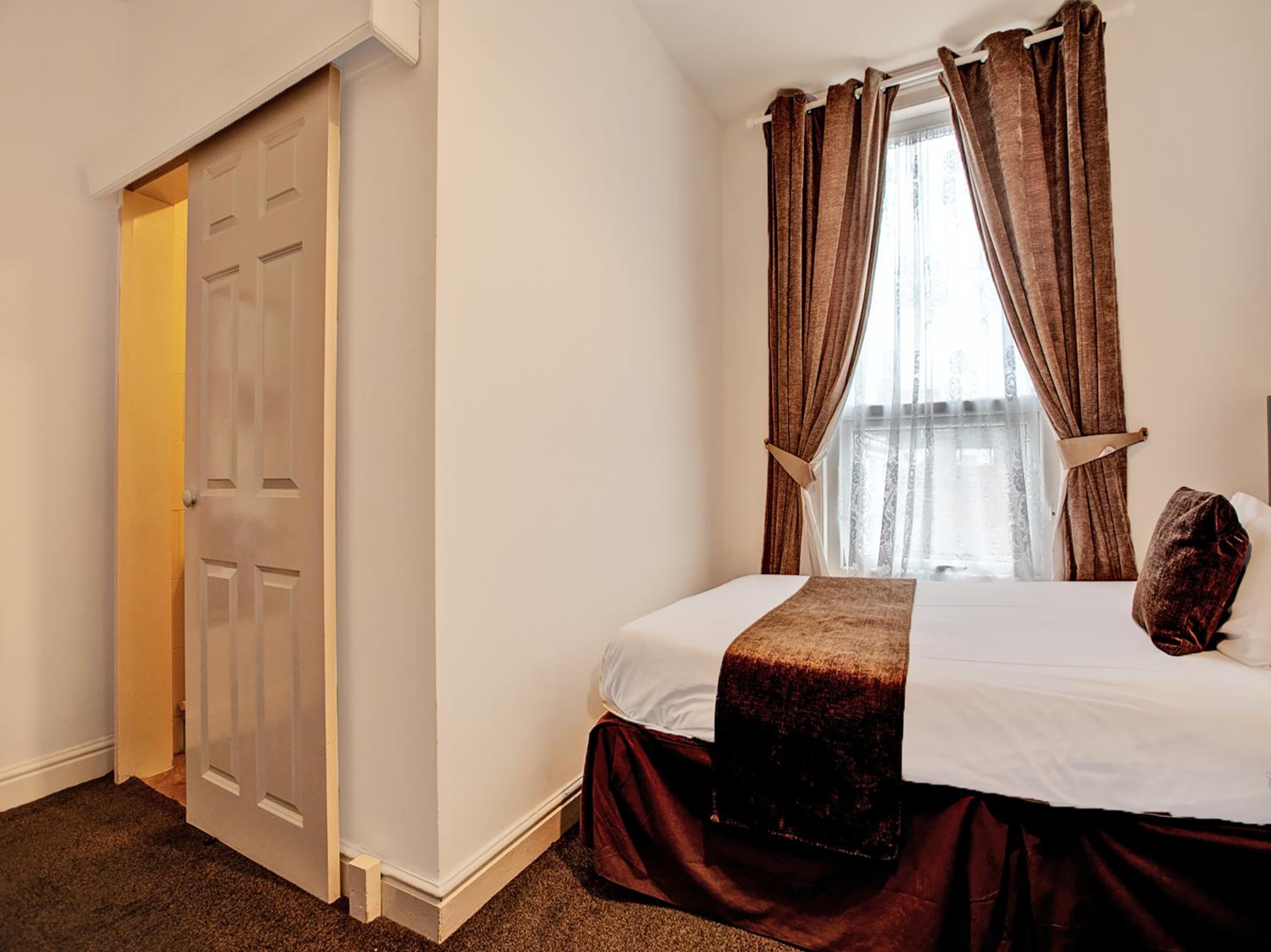Standard Single Room photo 3