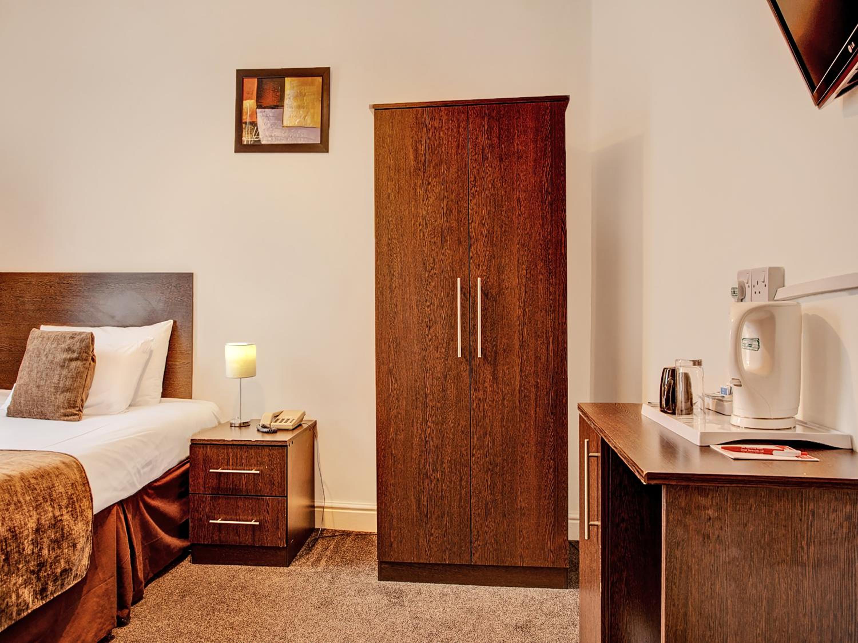 Standard Single Room photo 2