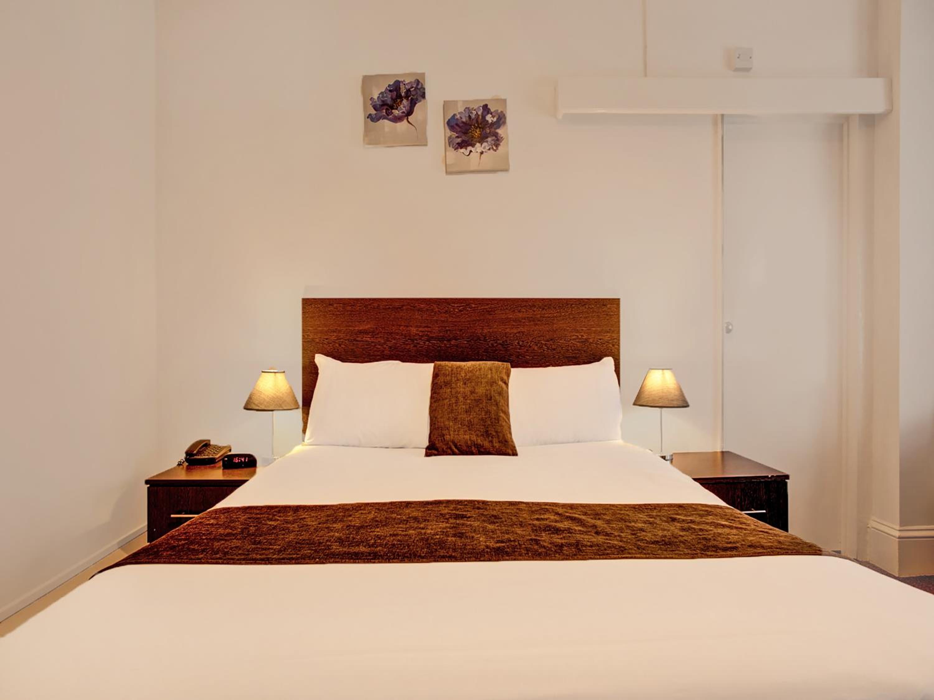 Standard Double Room - Photo 3