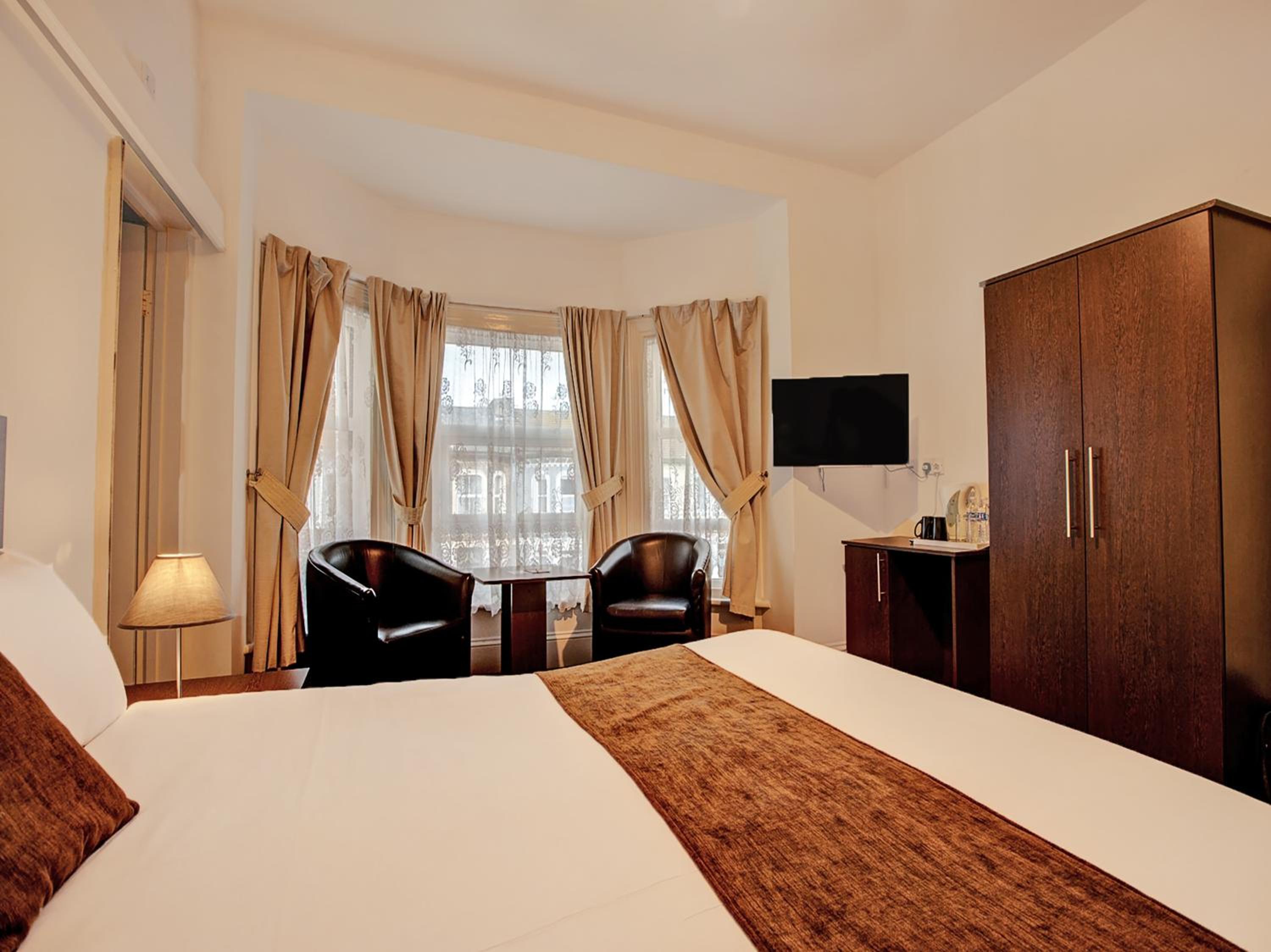 Standard Double Room - Photo 5