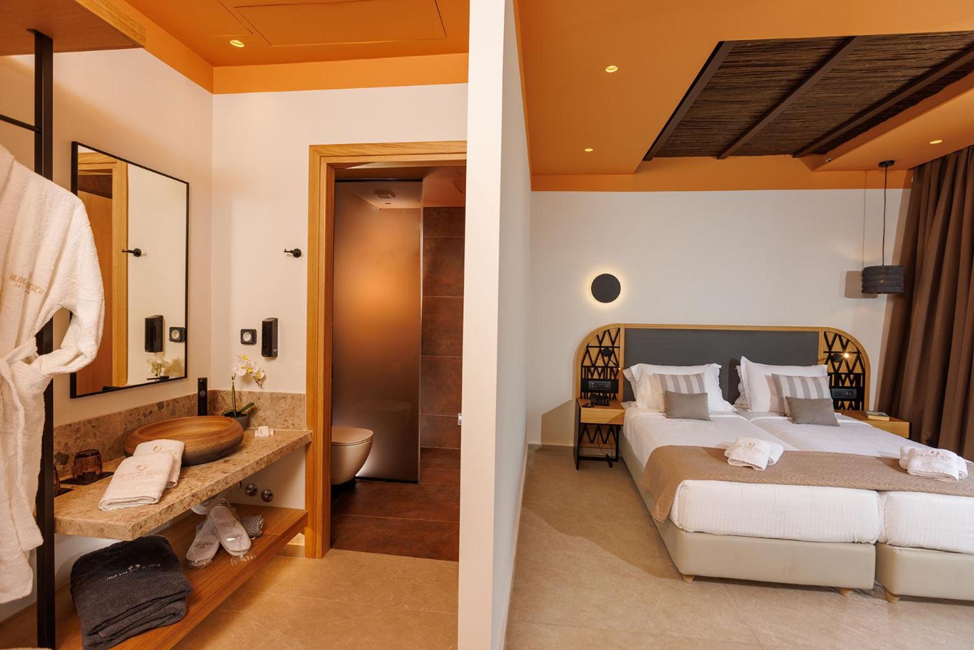 Premium Room with Steam shower and Jacuzzi  - Photo 2