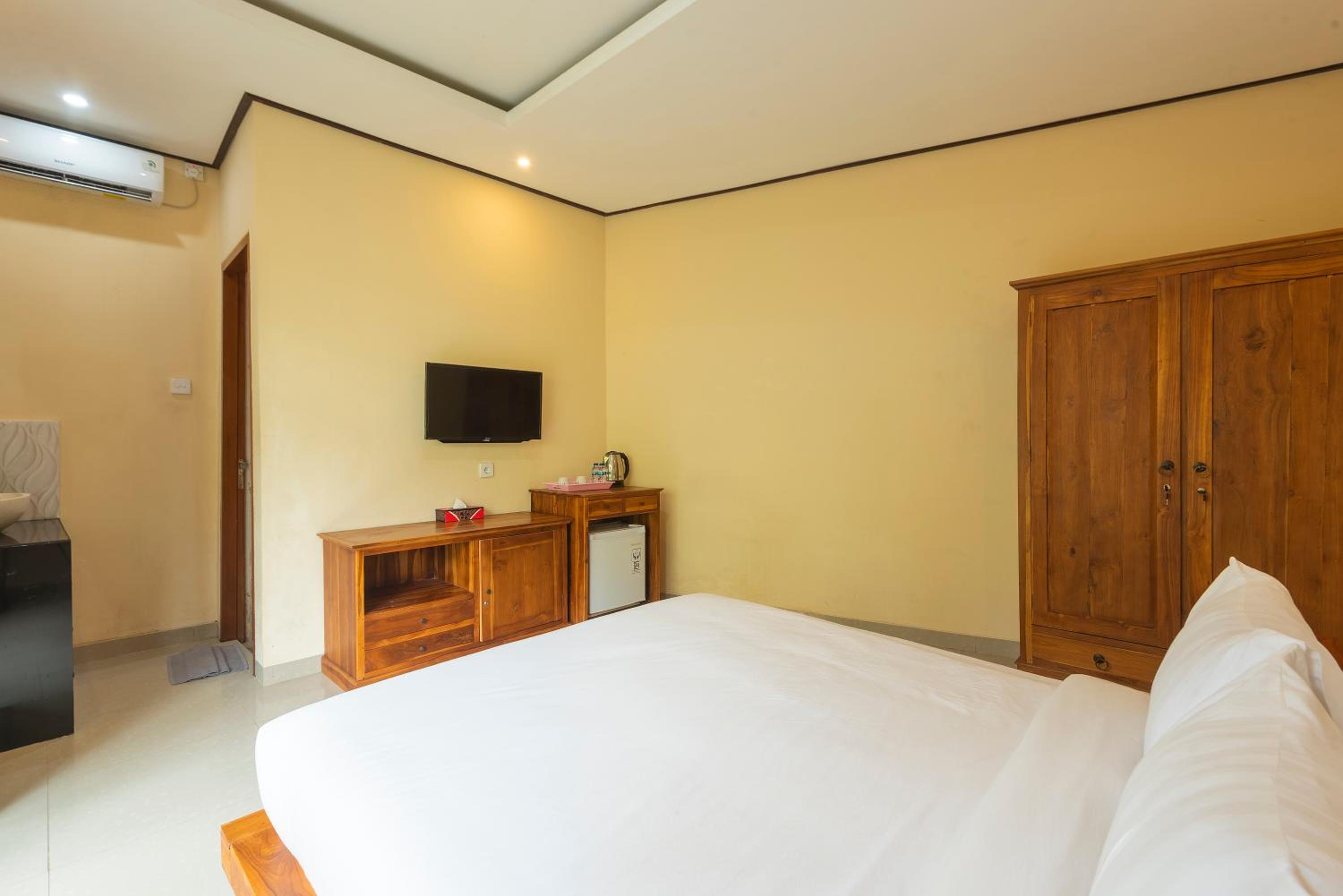 Room Near Garden photo 1