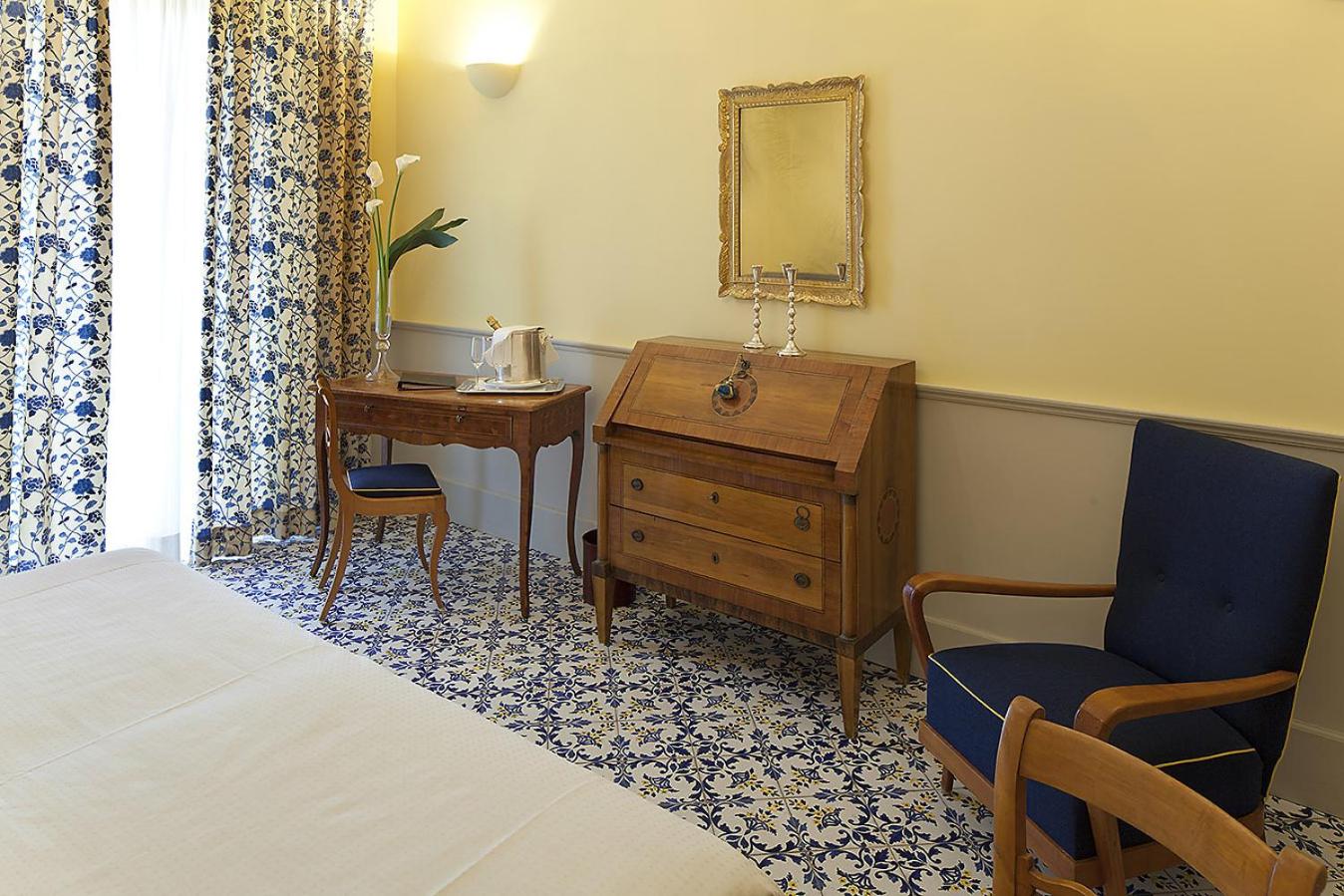 Superior Double Room with Balcony and Garden View - Photo 3