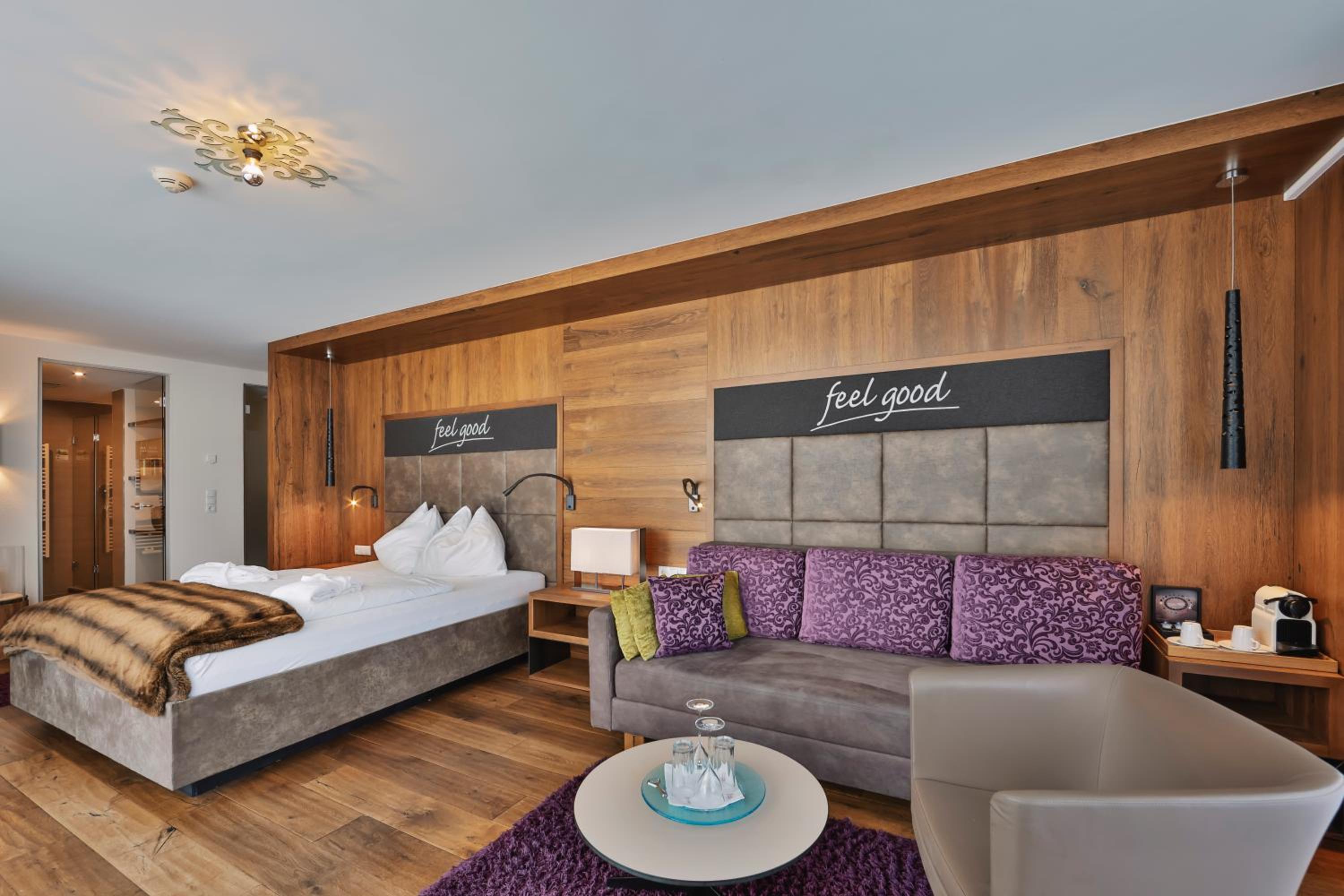Deluxe Suite photo 3