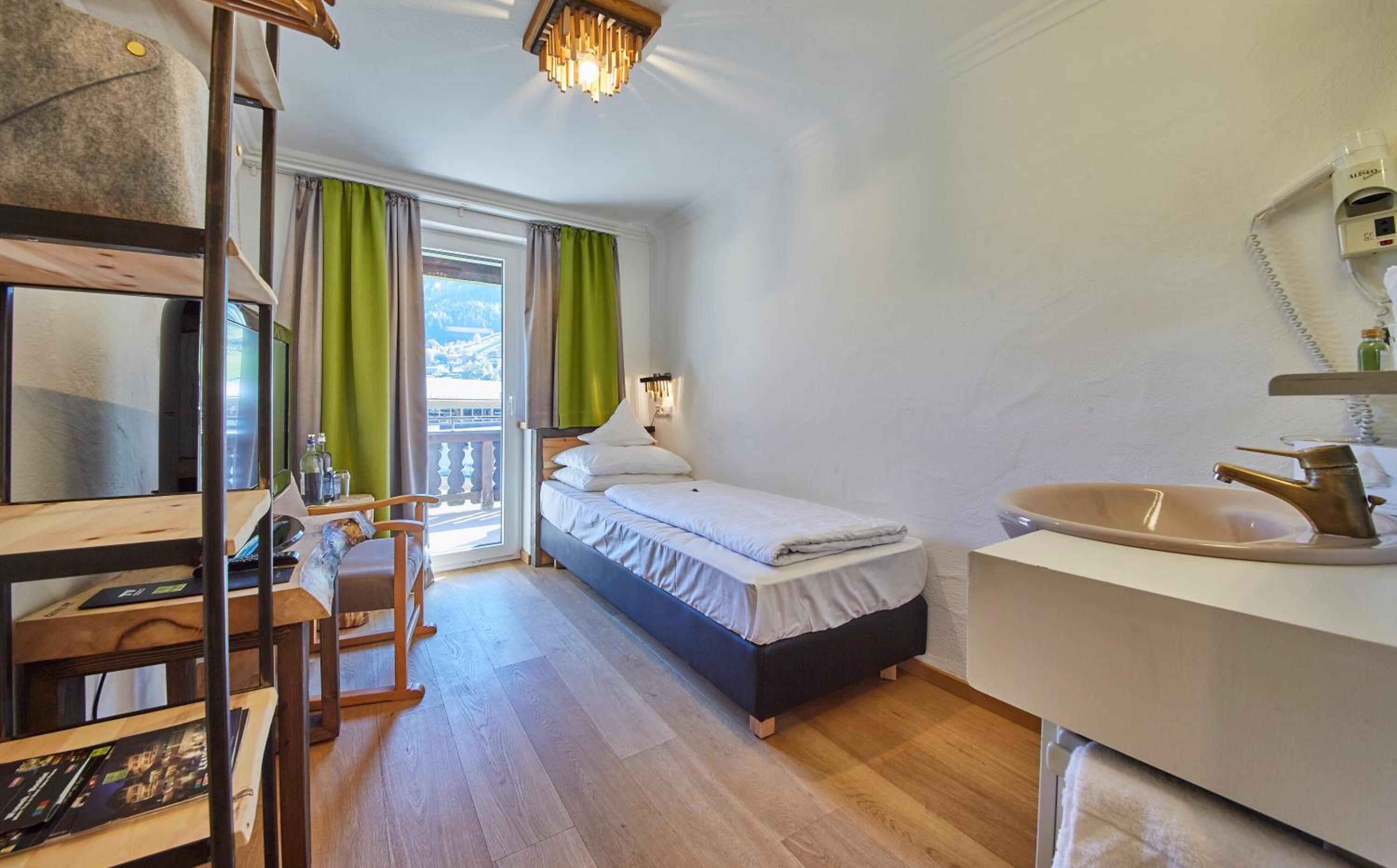 Single Room photo 3