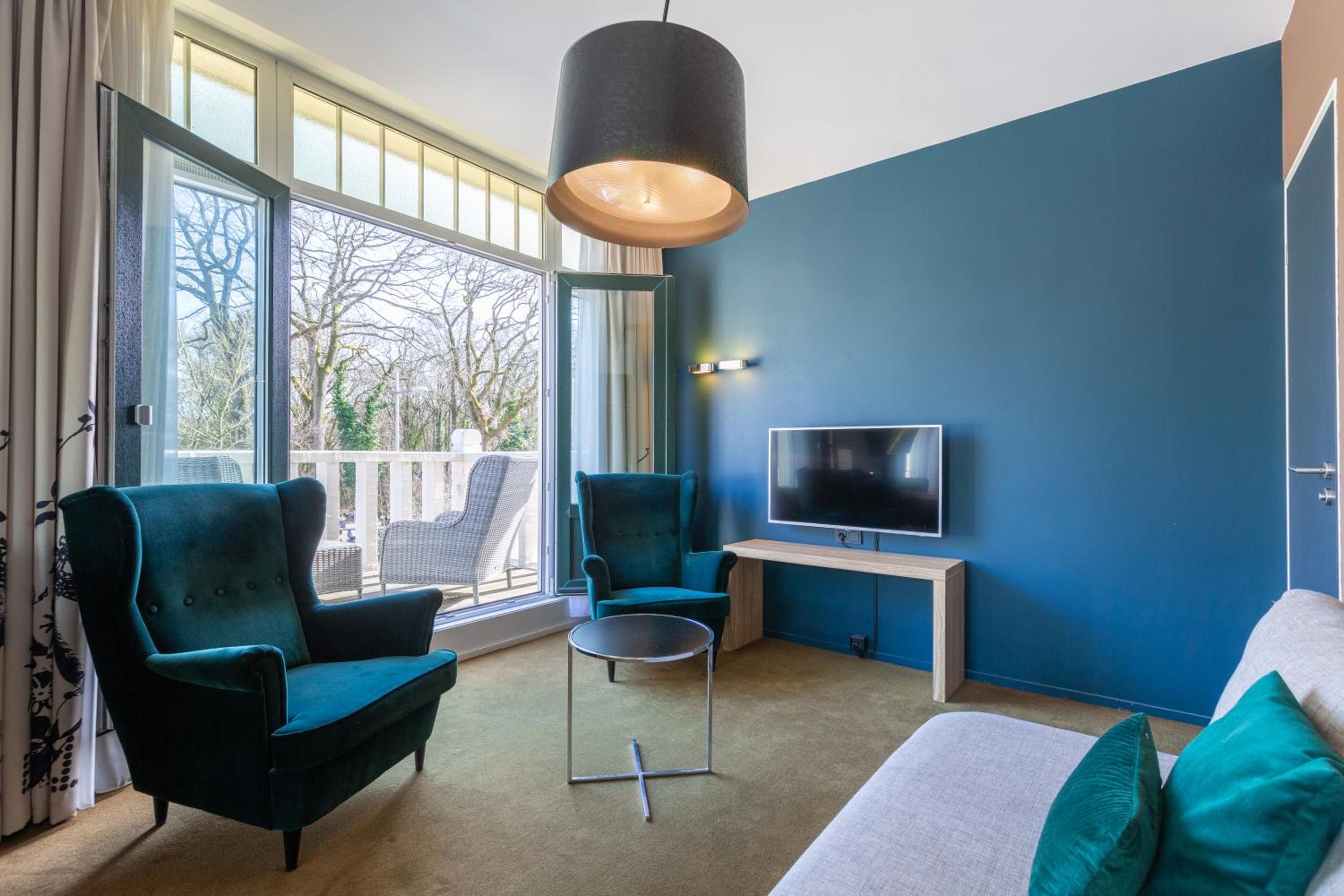 Suite - Photo 3