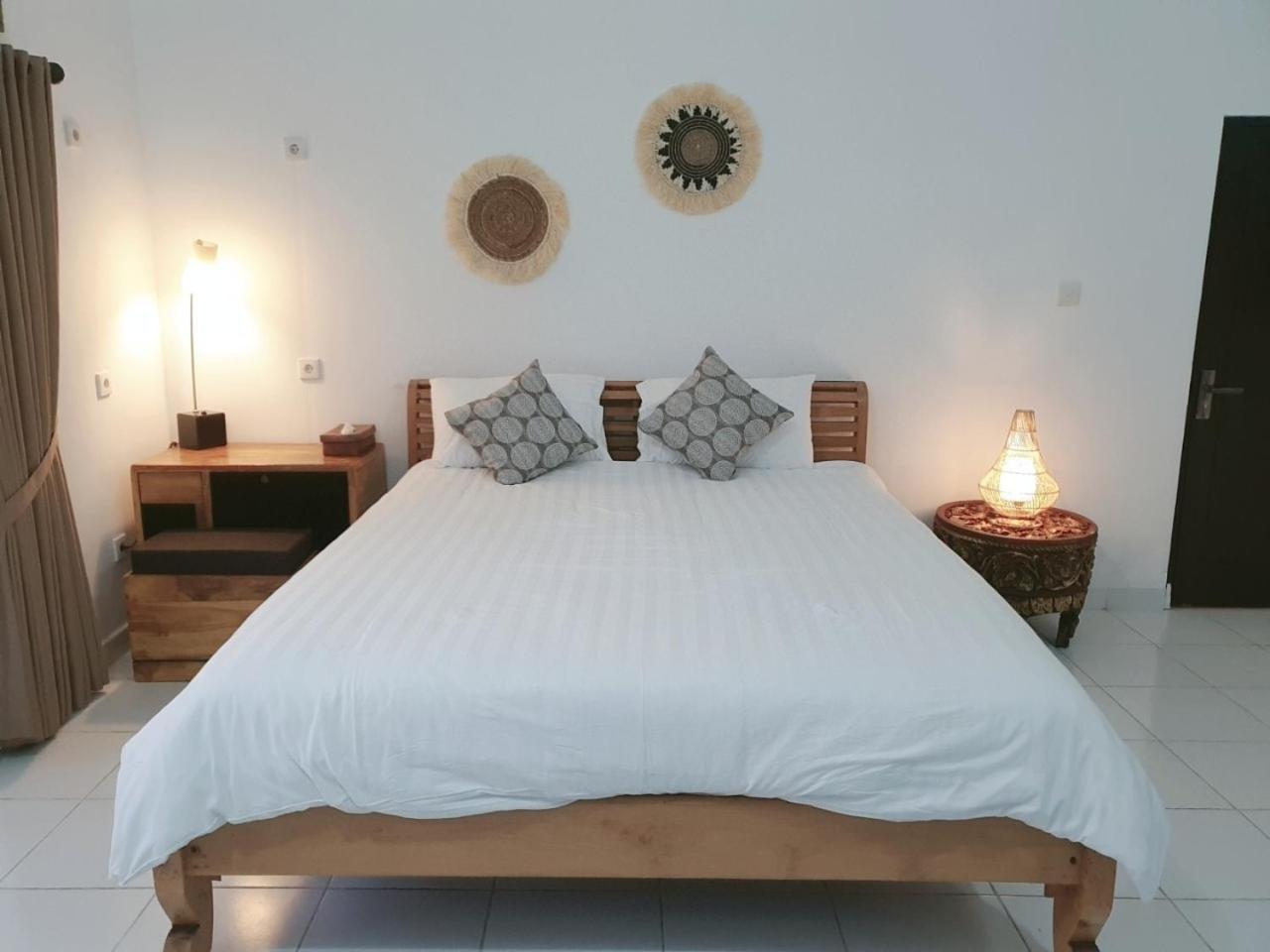 Deluxe King Room - Photo 3