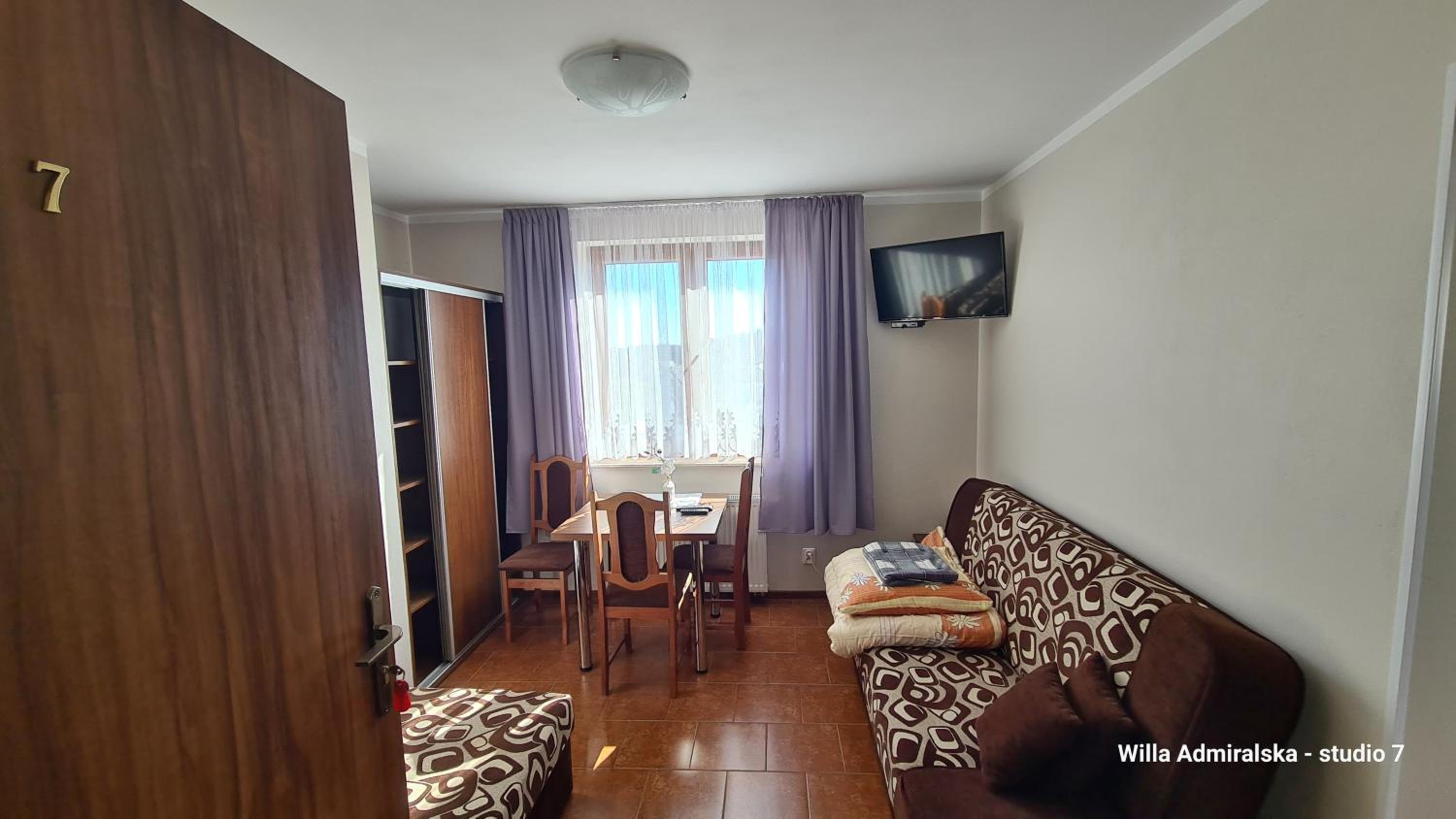 Family Room photo 1