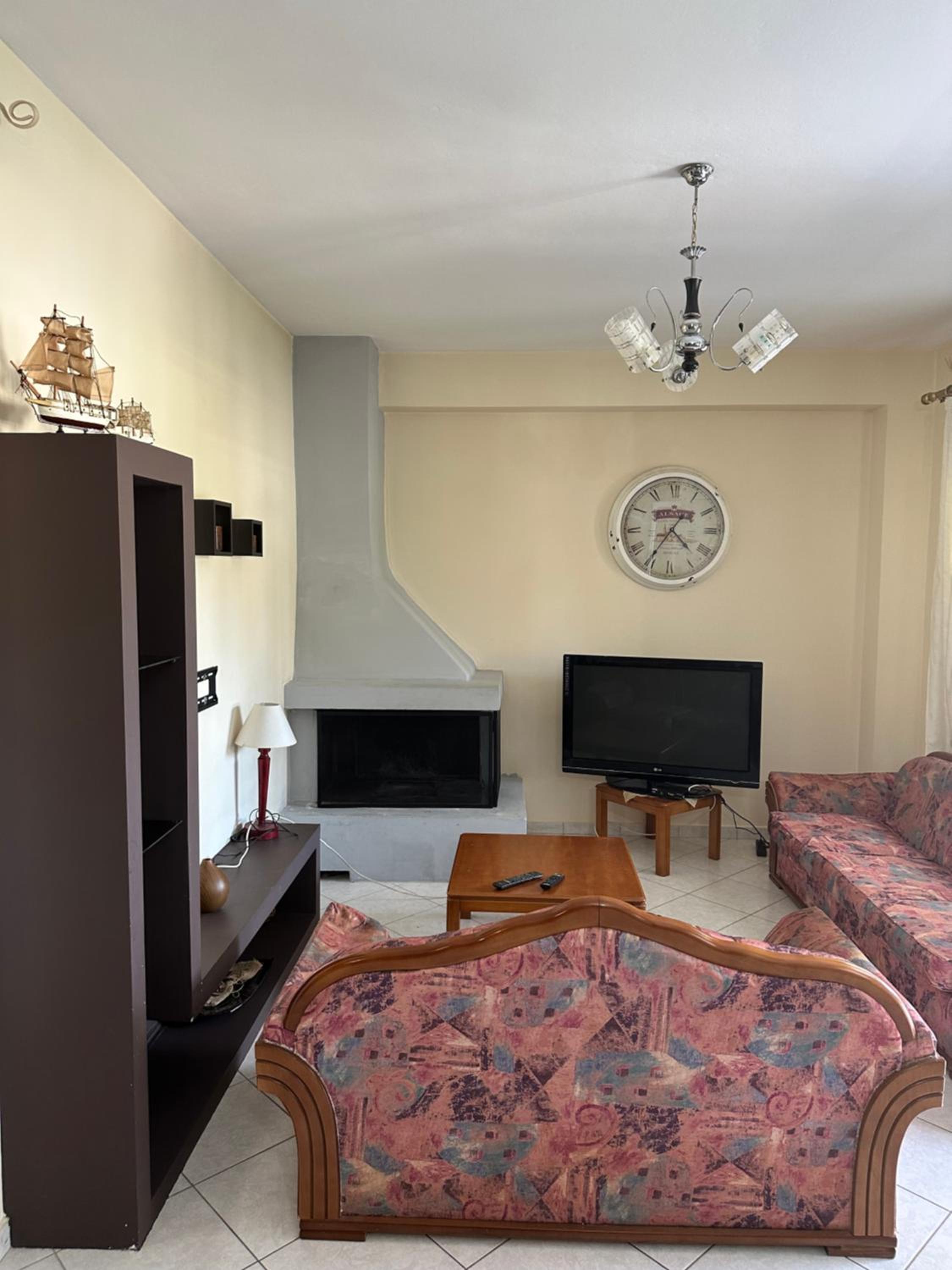 Apartment With Garden View photo 3