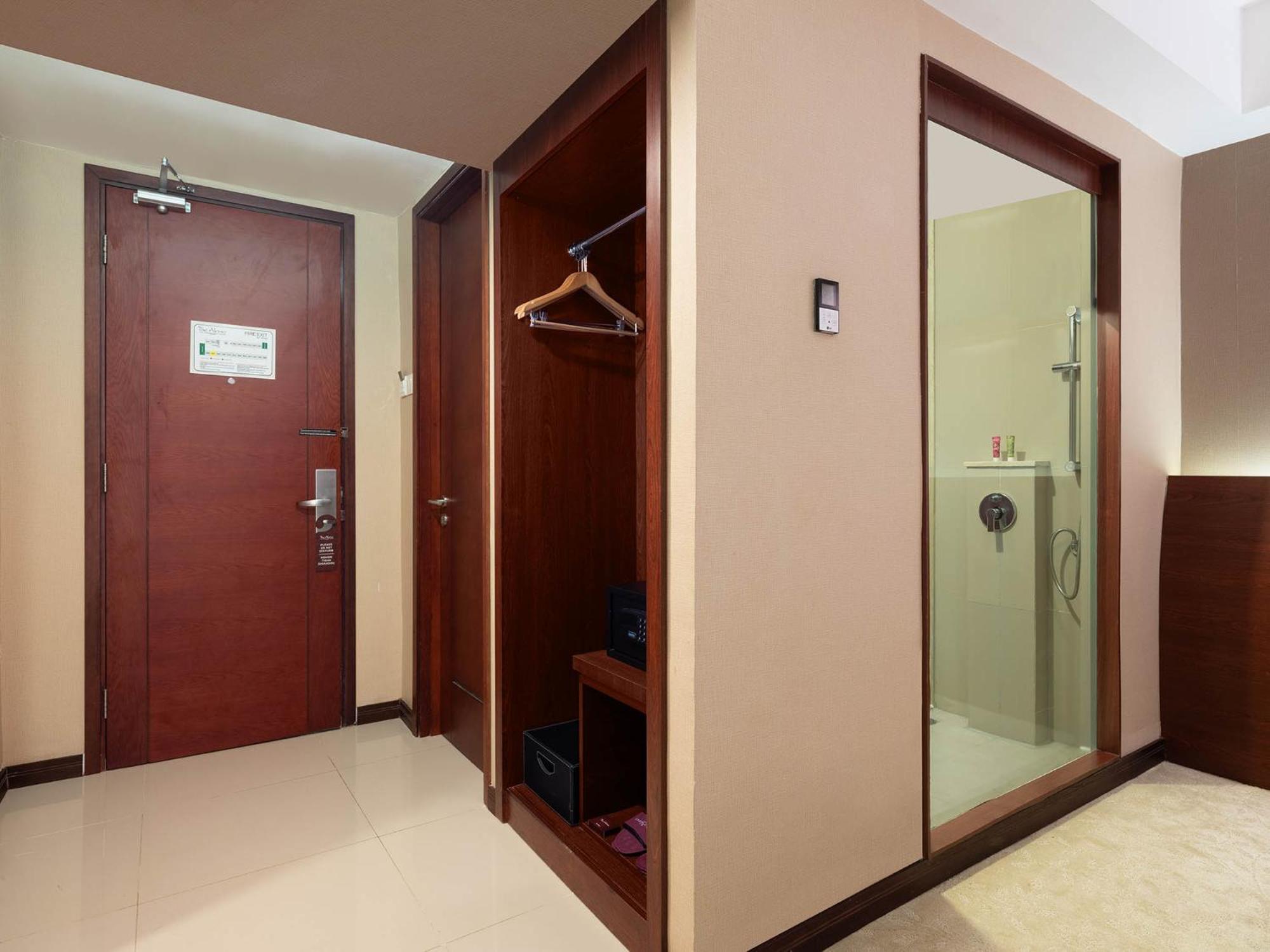 Deluxe Double or Twin Room photo 3