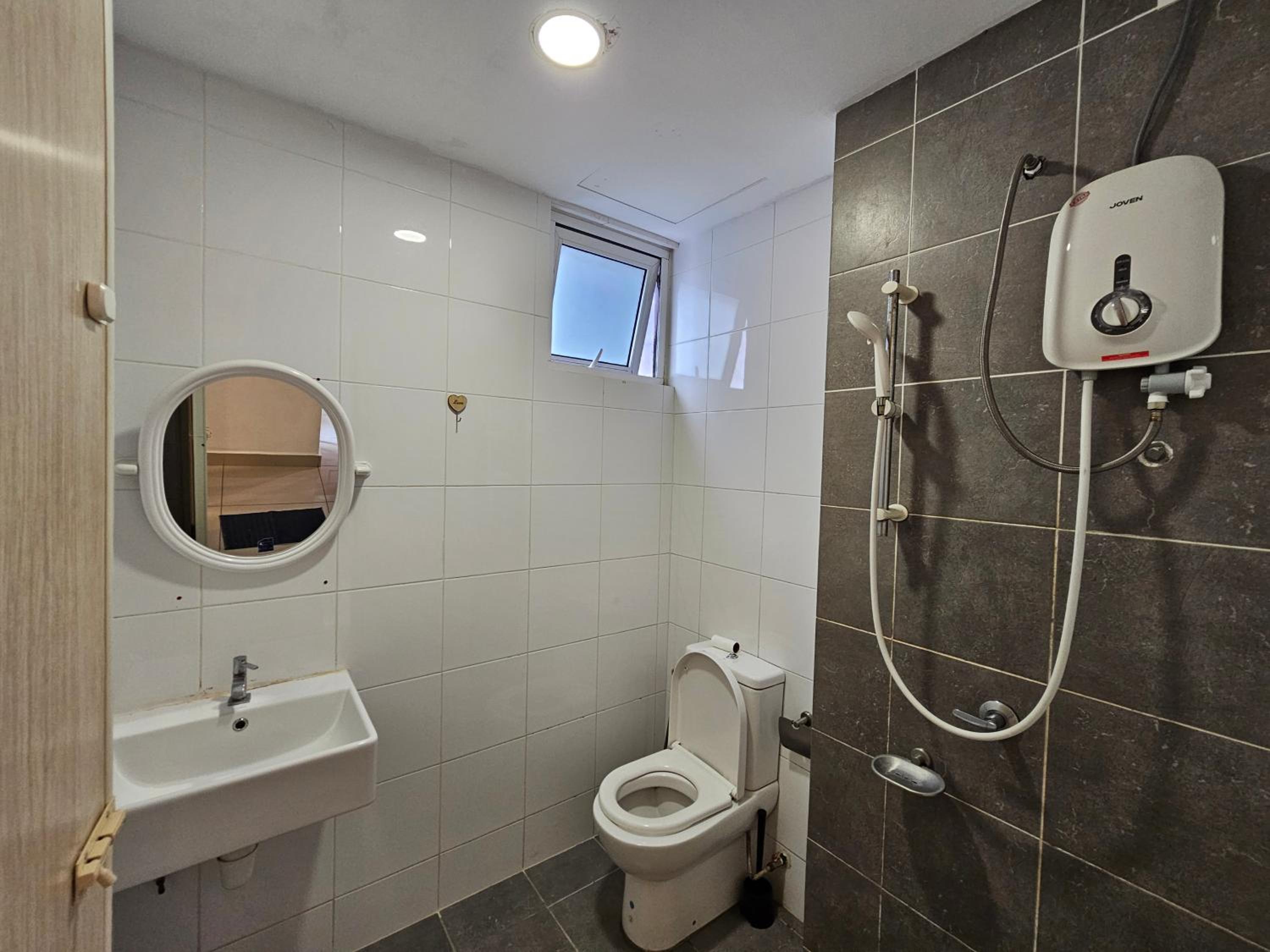 Two-Bedroom Apartment - Photo 4