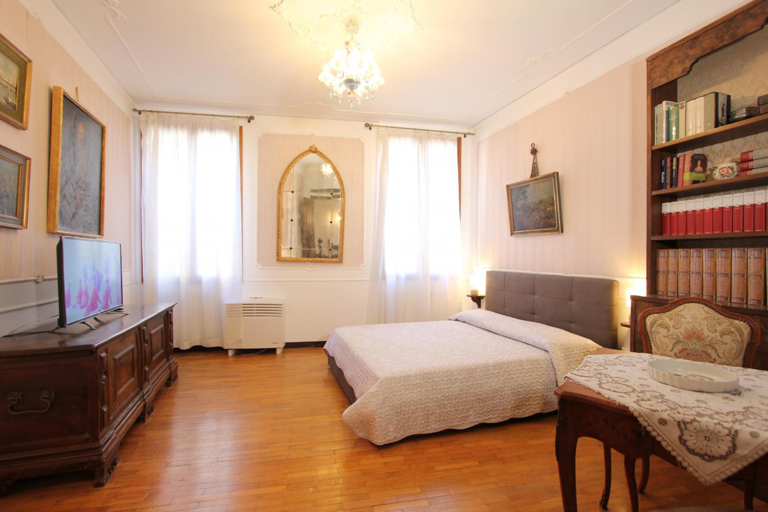 Three-Bedroom Apartment photo 1