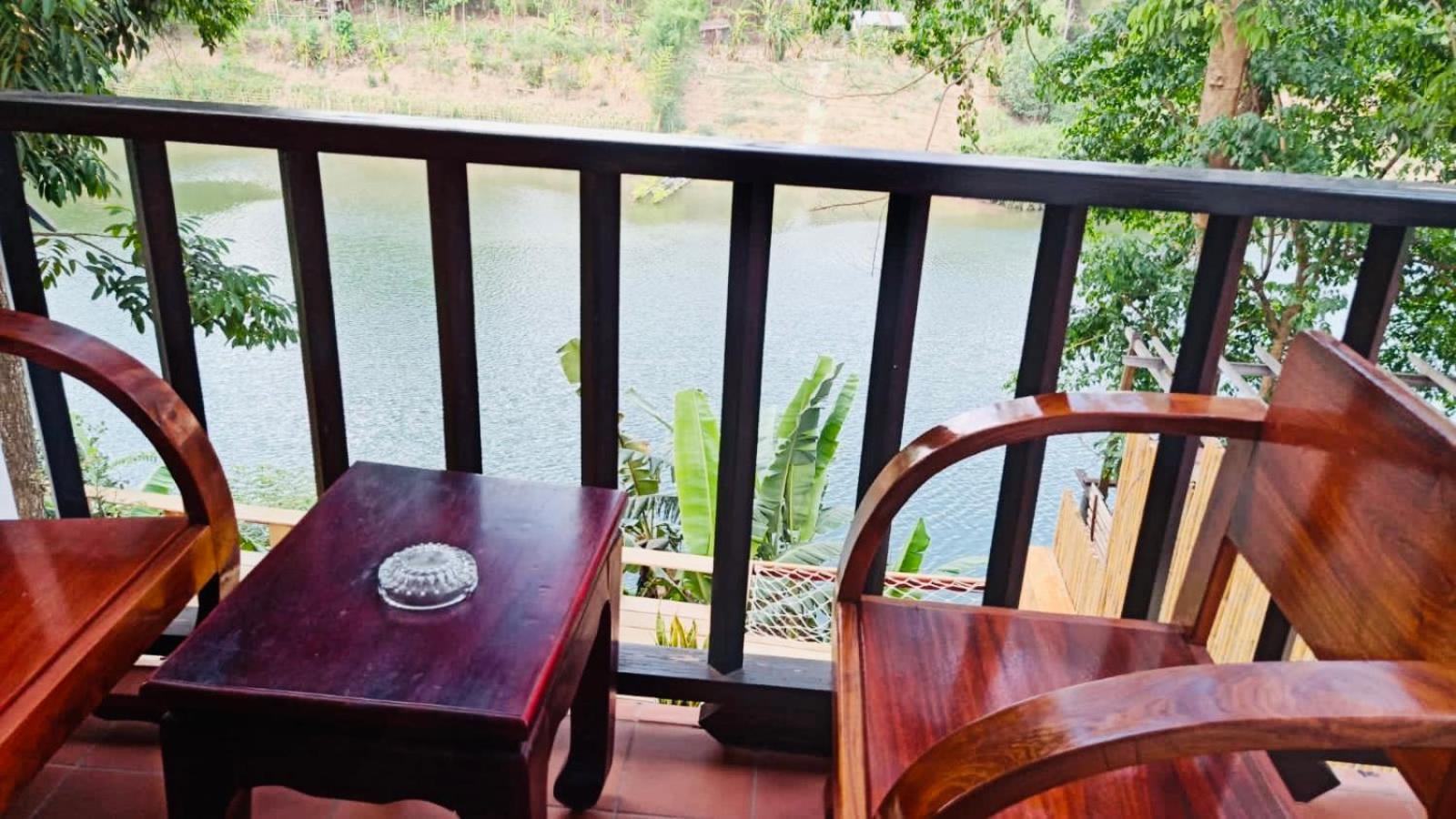King Room with River View - Photo 17