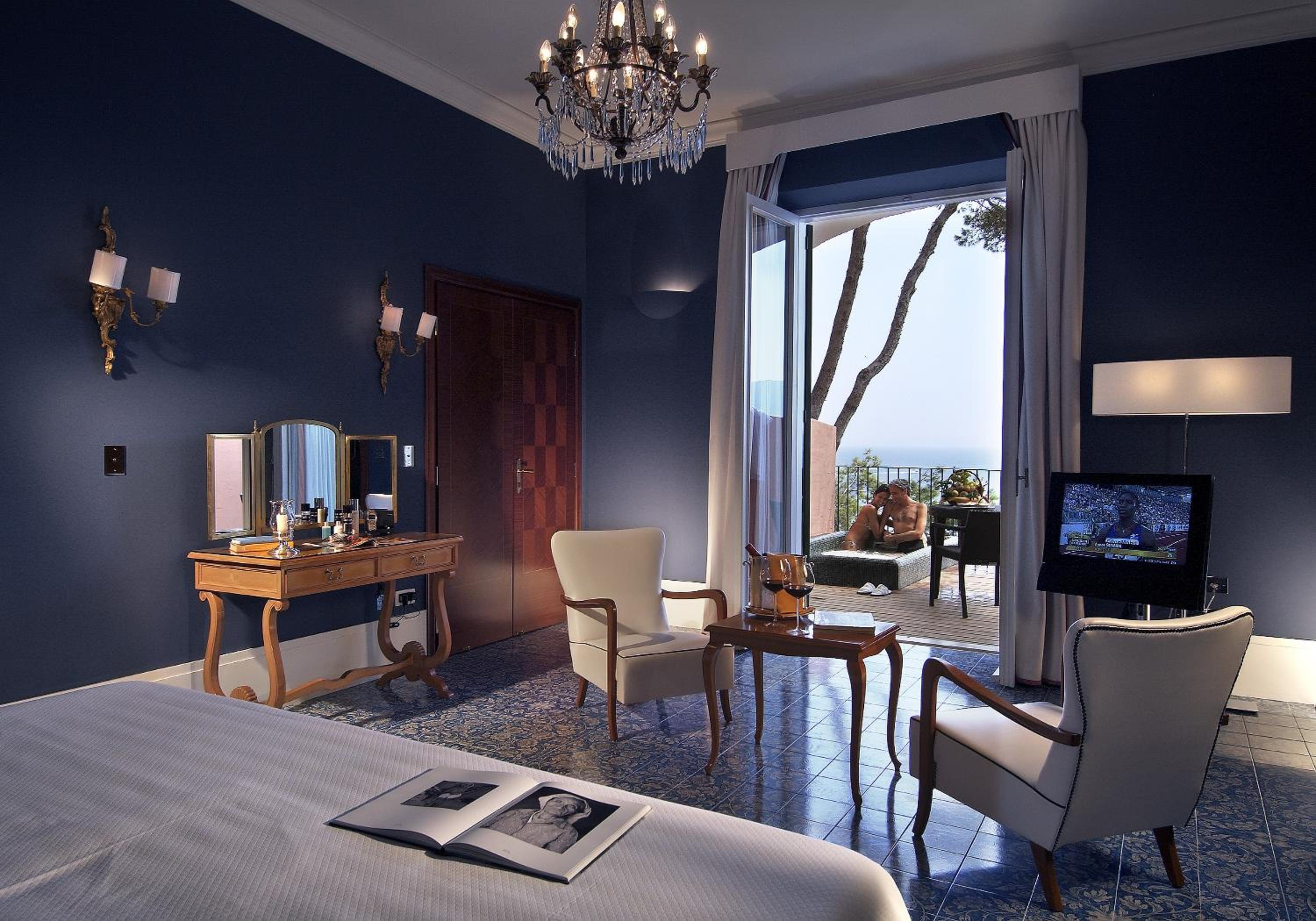 Deluxe Double or Twin Room with Balcony and Sea View - Photo 3