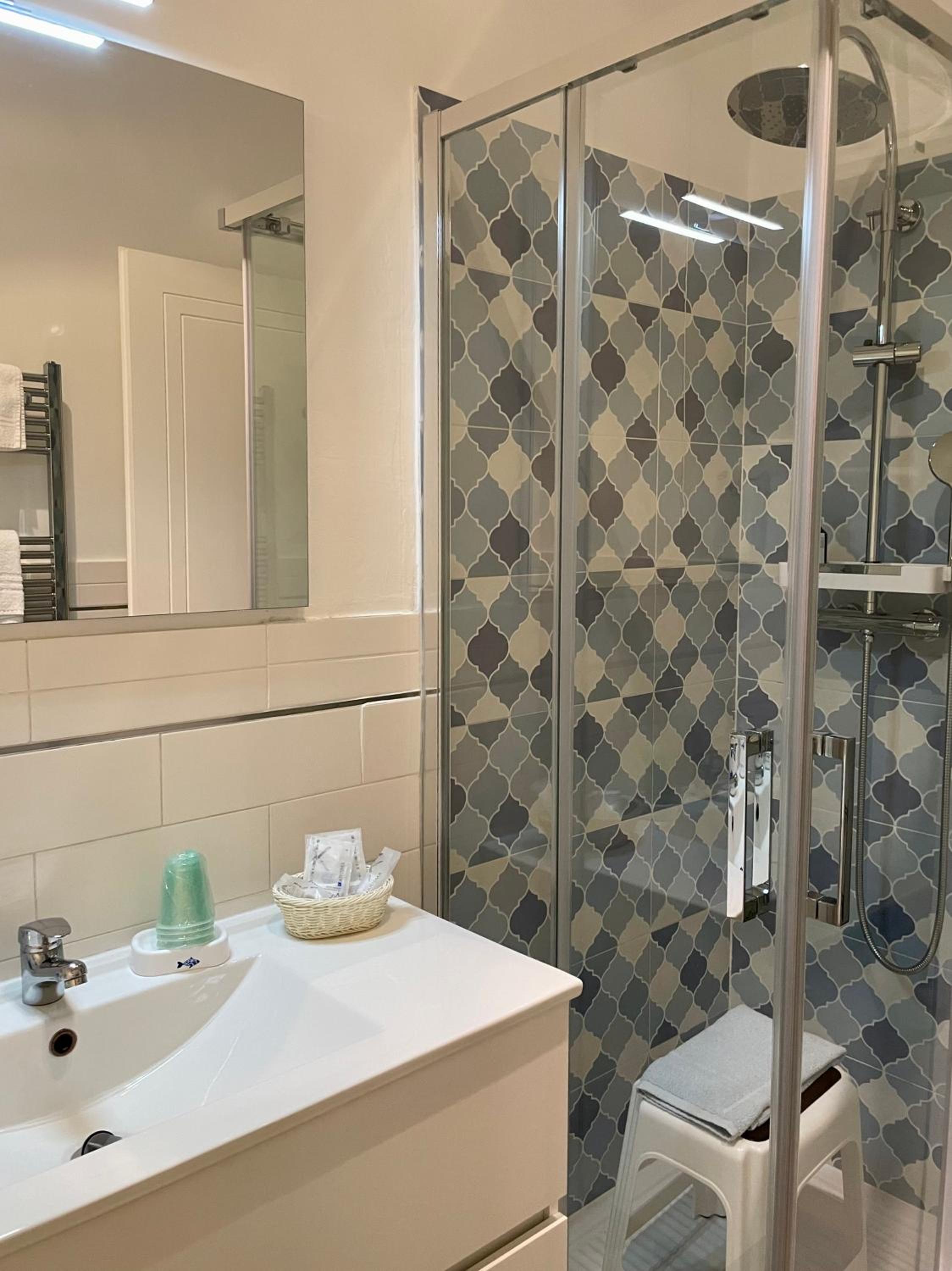 Double Room - Photo 29