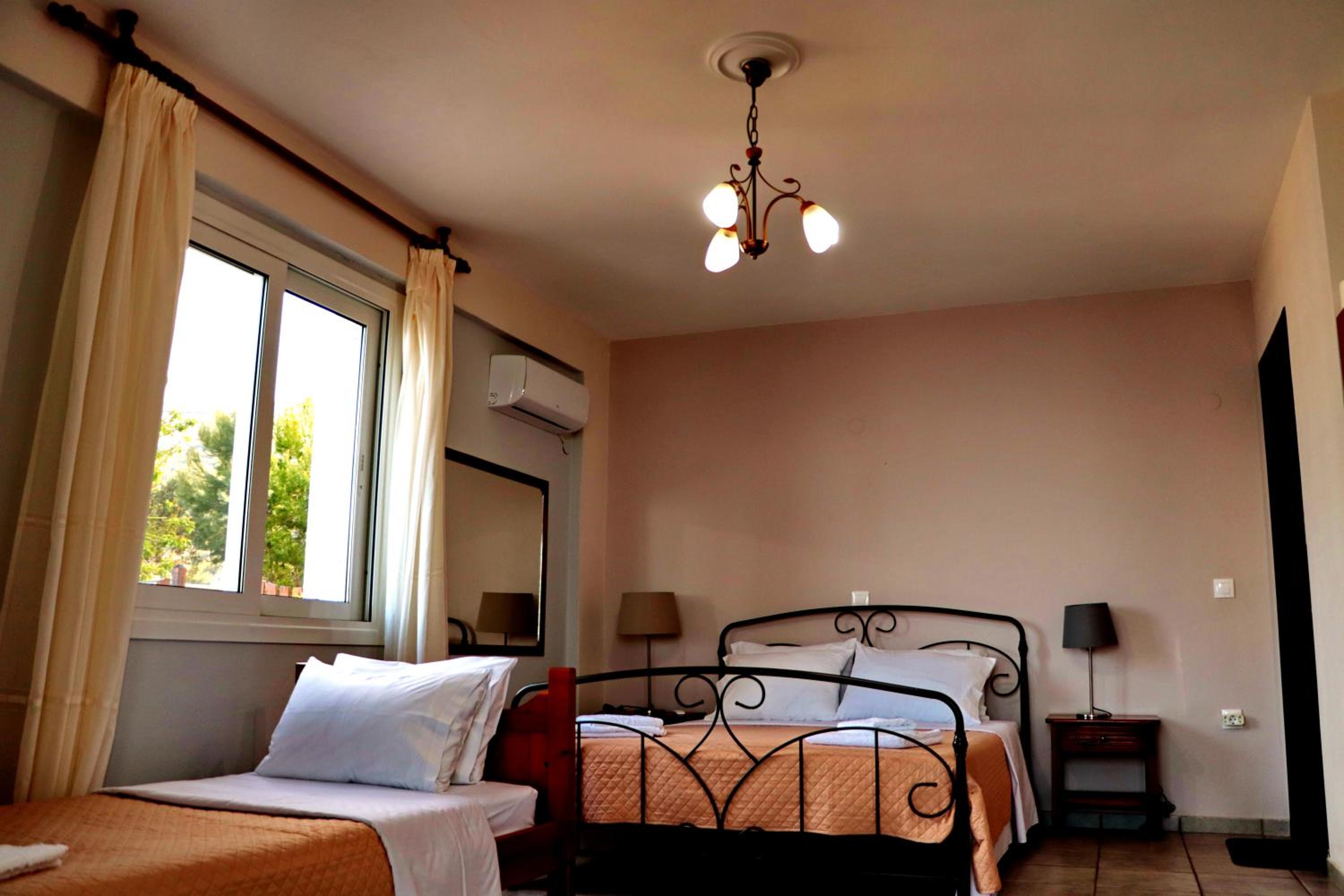 Deluxe Triple Room with Sea View