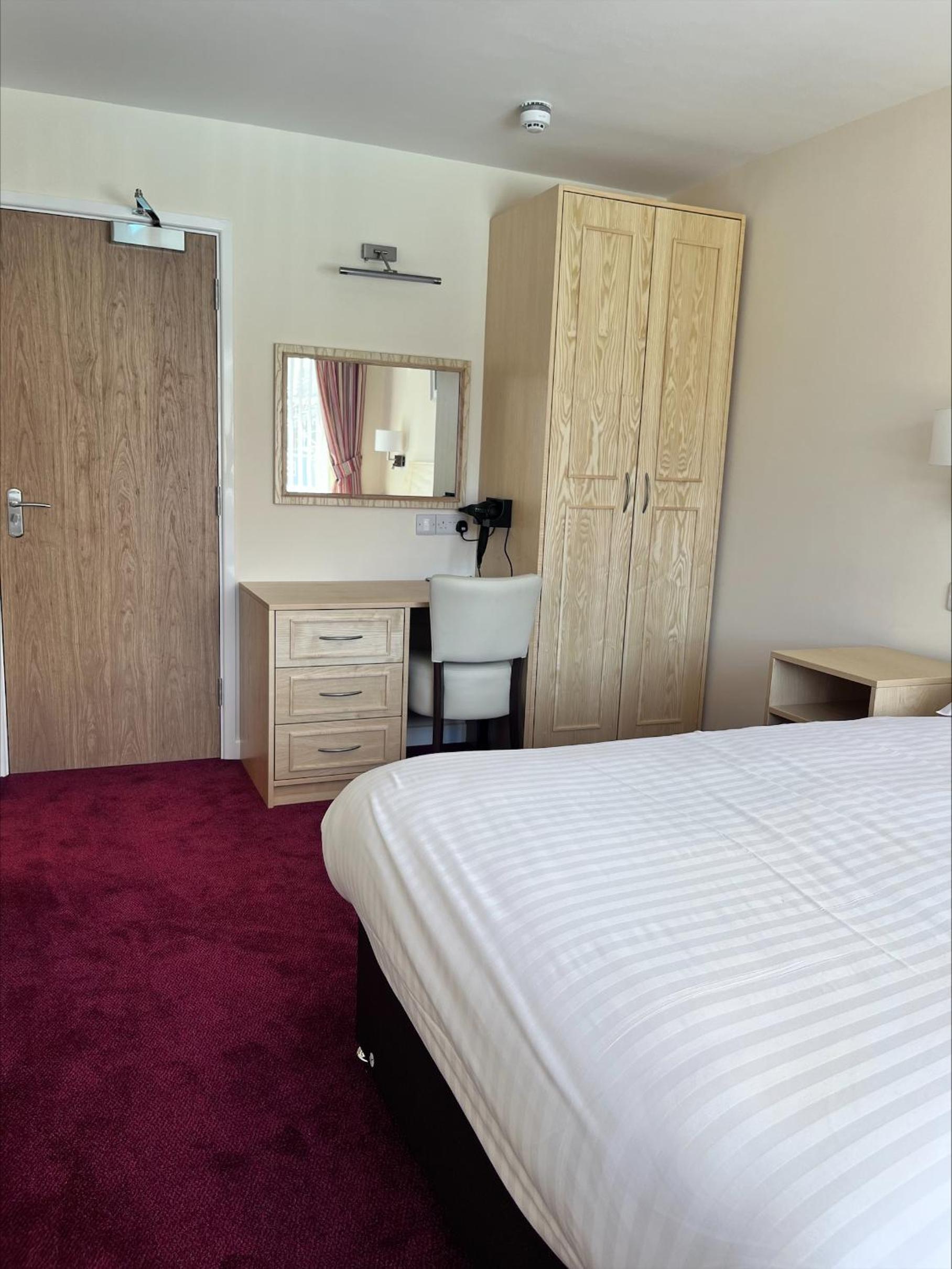 Double Room with Pool View