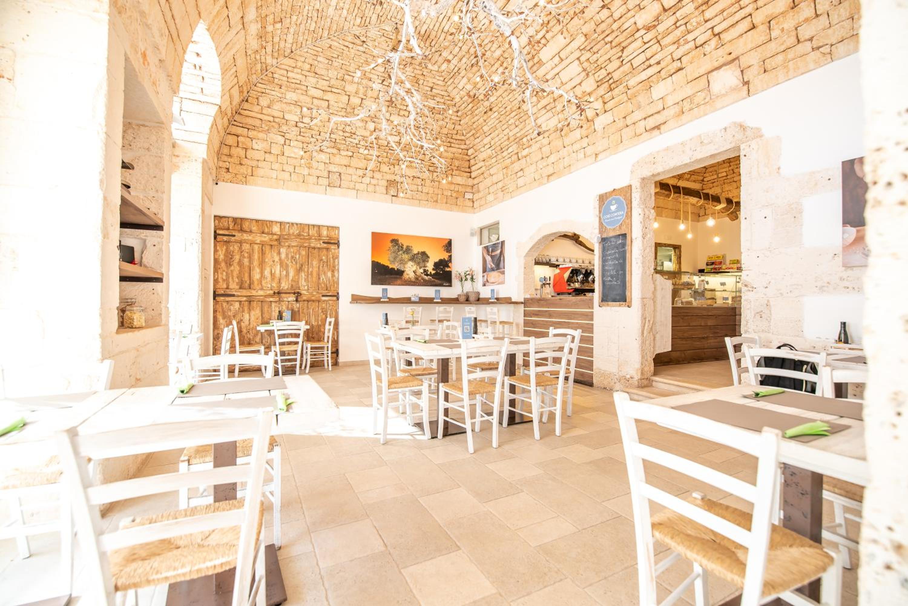 Family Trullo (2 Adults + 2 Children) - Photo 11