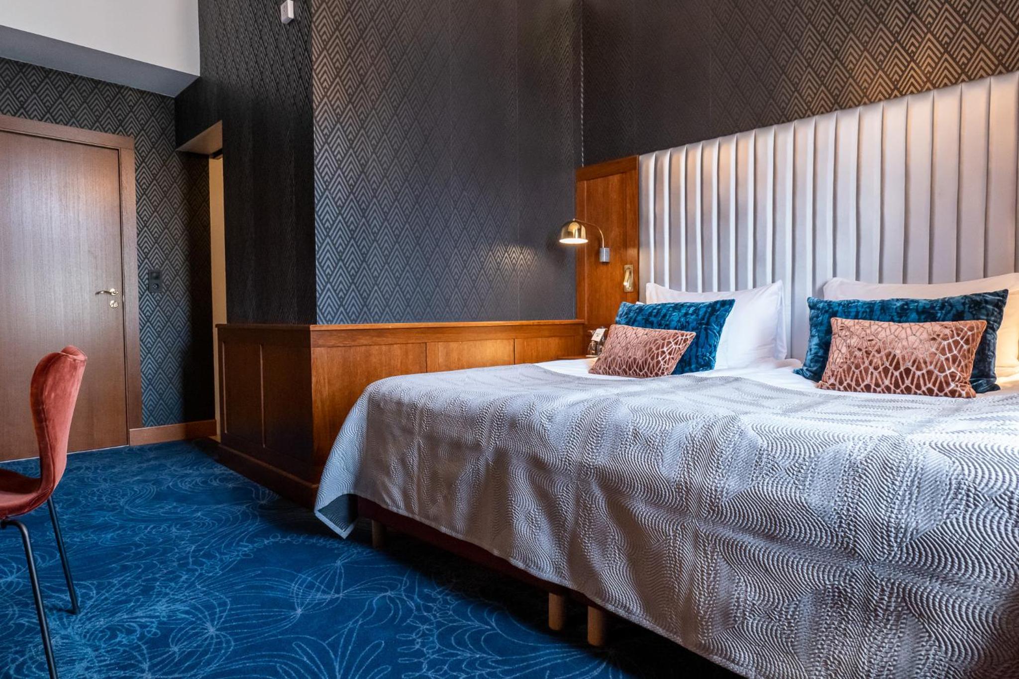Suite - Photo 4