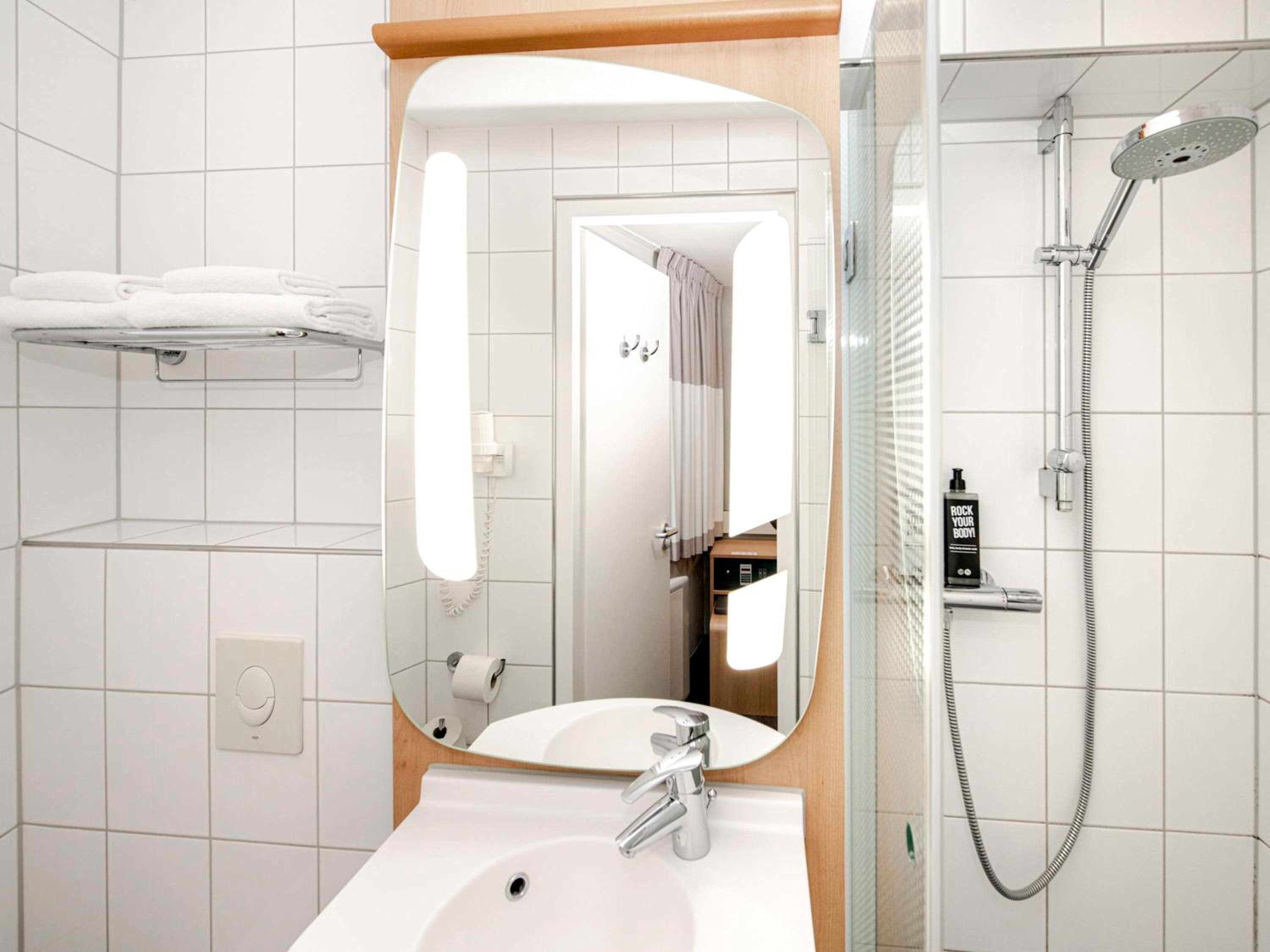 Small Double Room photo 2
