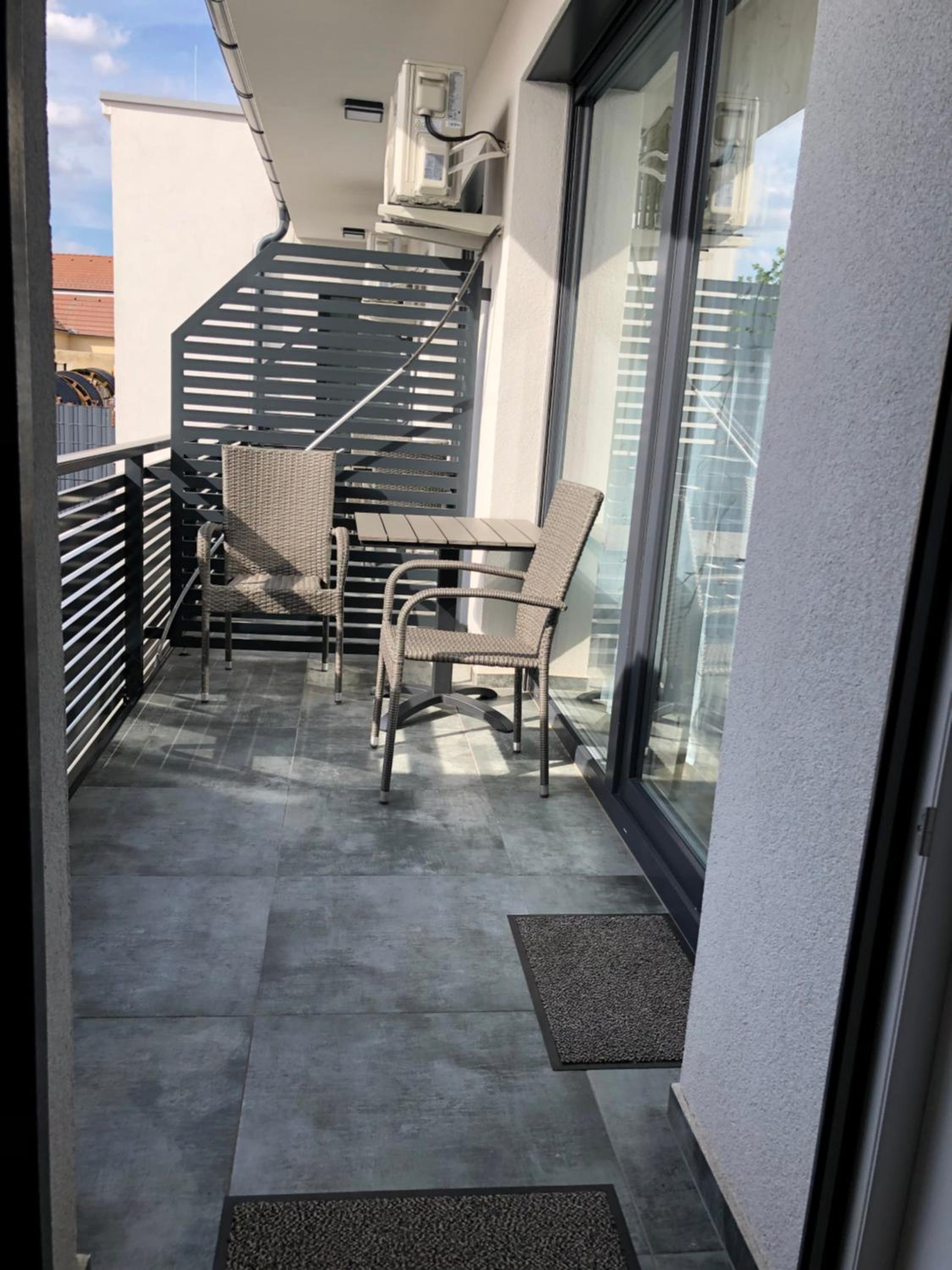 Apartment with Balcony photo 2