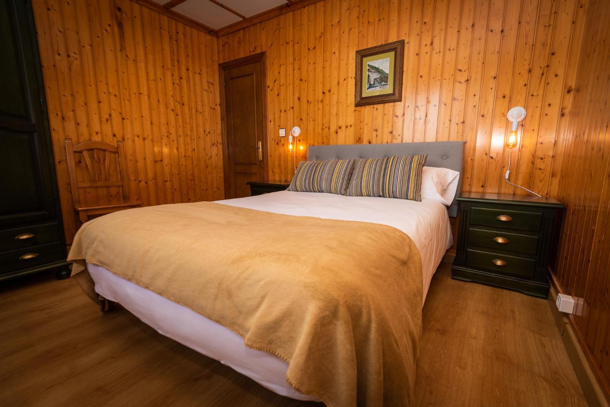 Apartamento de Dos Habitaciones con Terraza