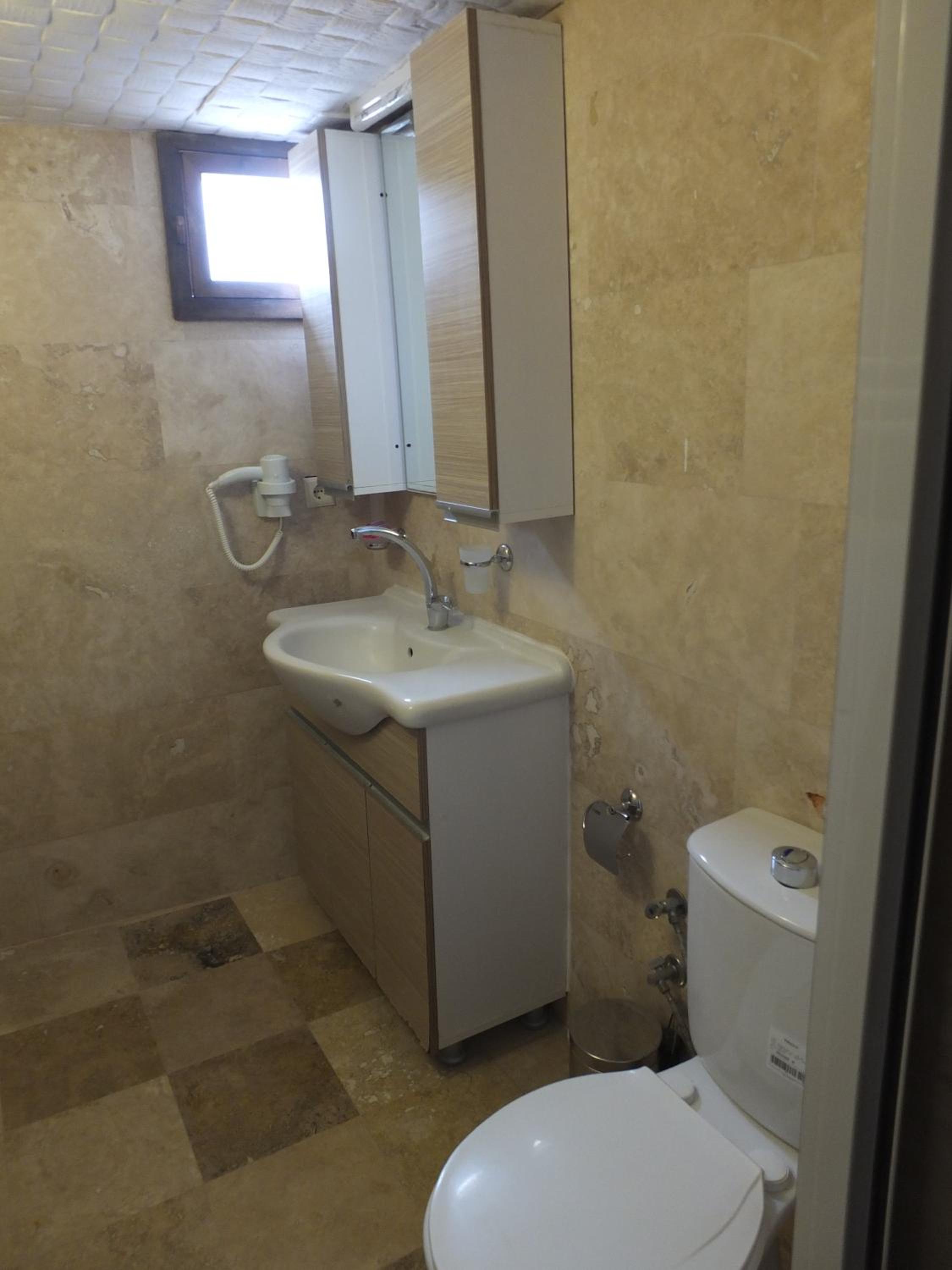 Luxury Triple Room - Photo 12