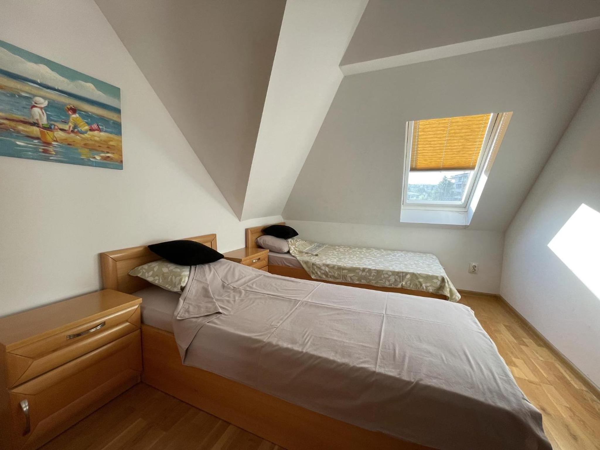 Apartment photo 3