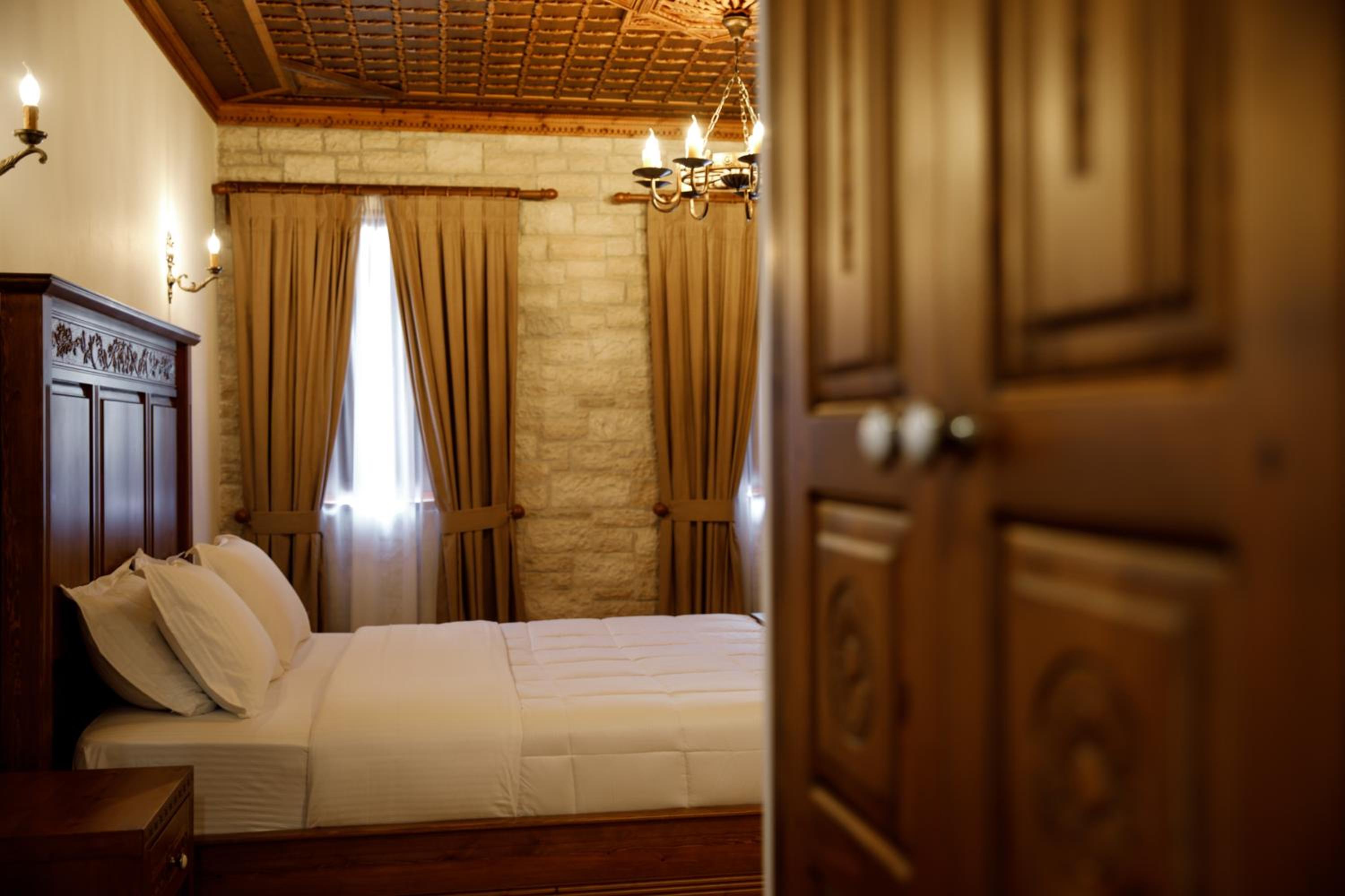 Deluxe Queen Room photo 1