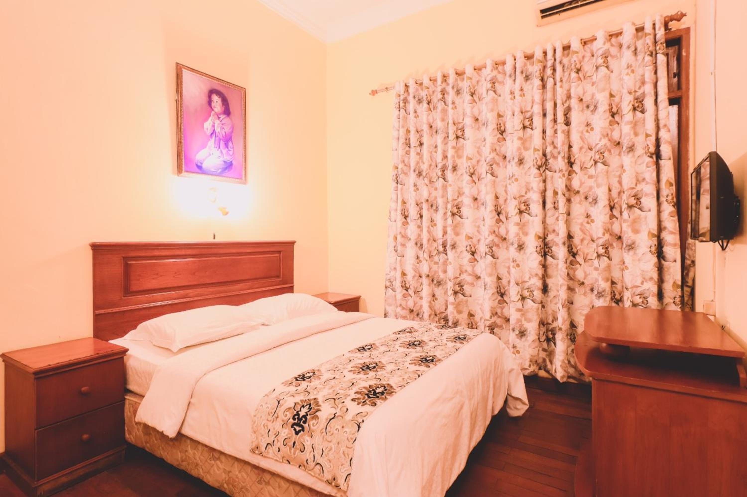 Deluxe Double or Twin Room - Photo 1